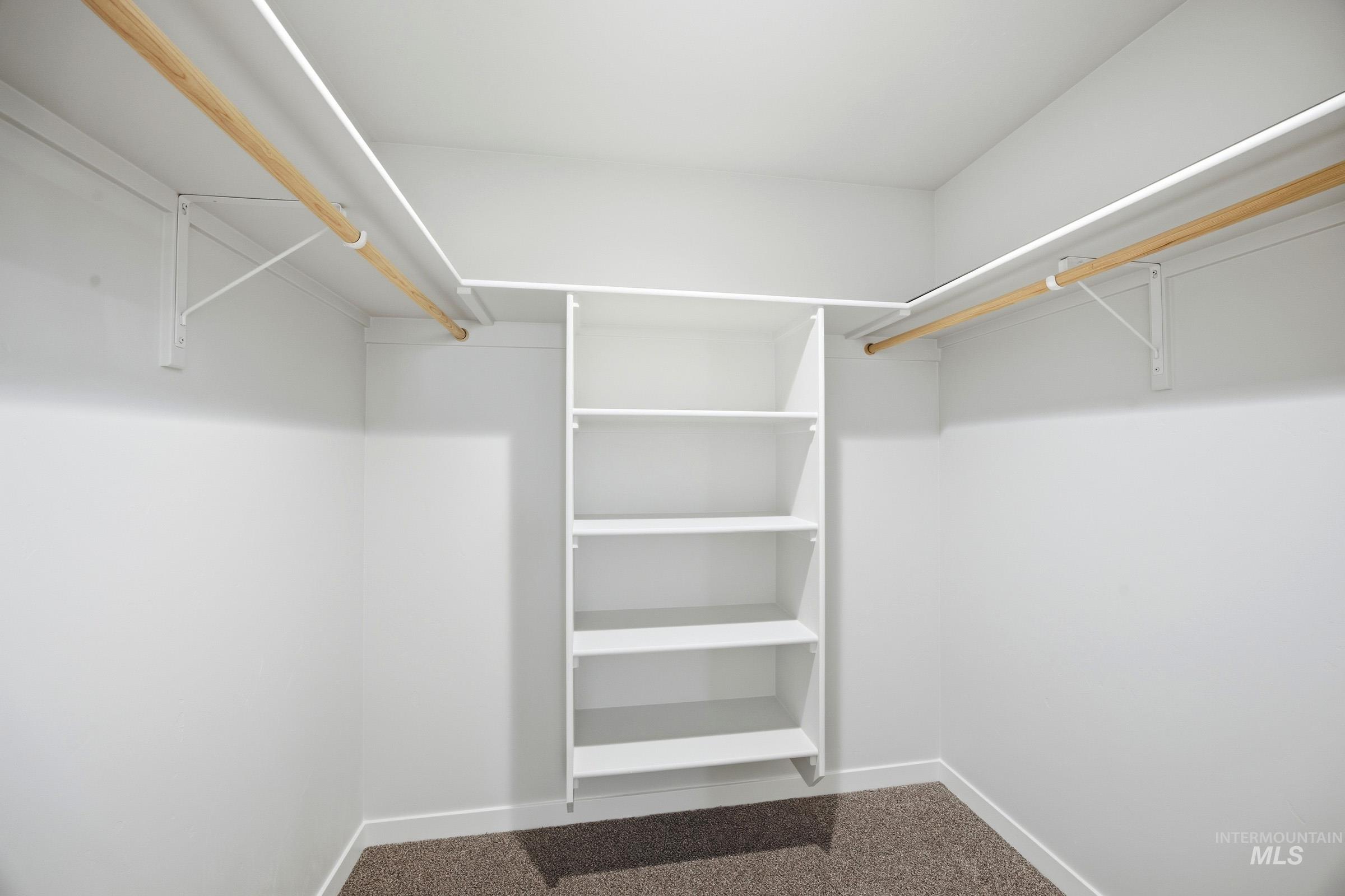 16211 Andes Ave Property Photo 21
