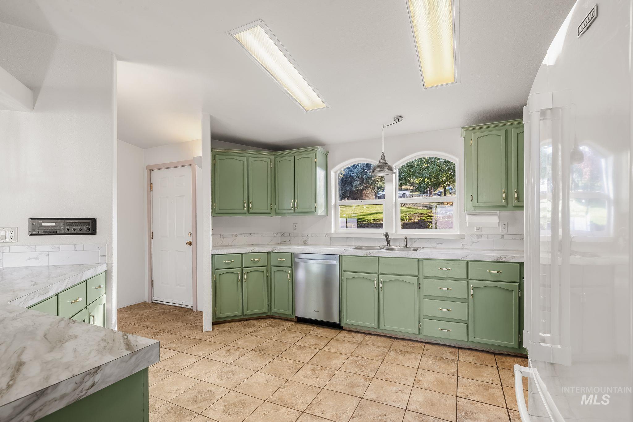 251 Witters Ct Property Photo 19
