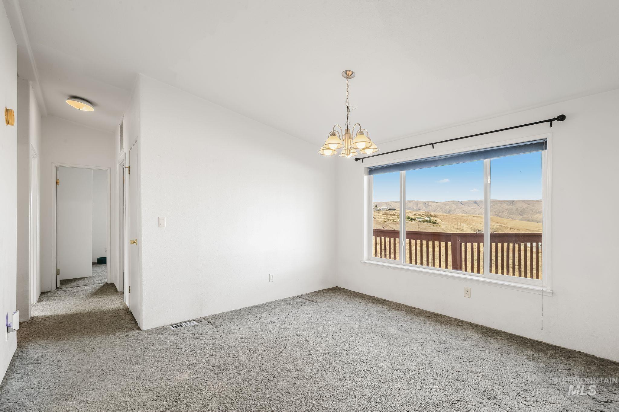 251 Witters Ct Property Photo 28