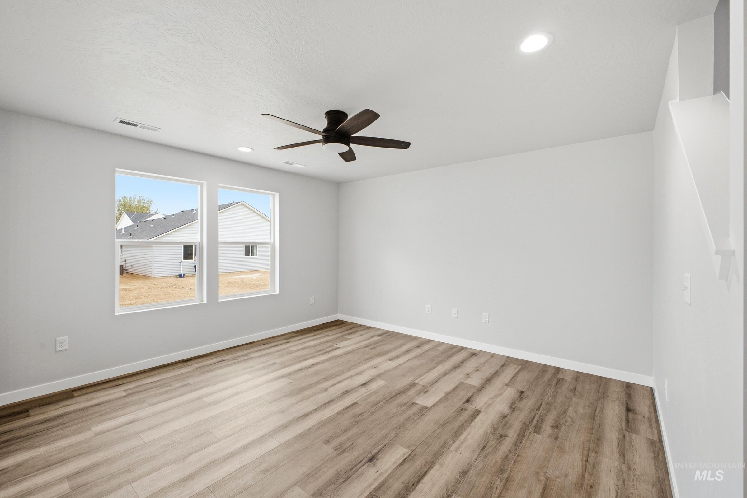 2317 W Red Jasper Dr Property Photo 7