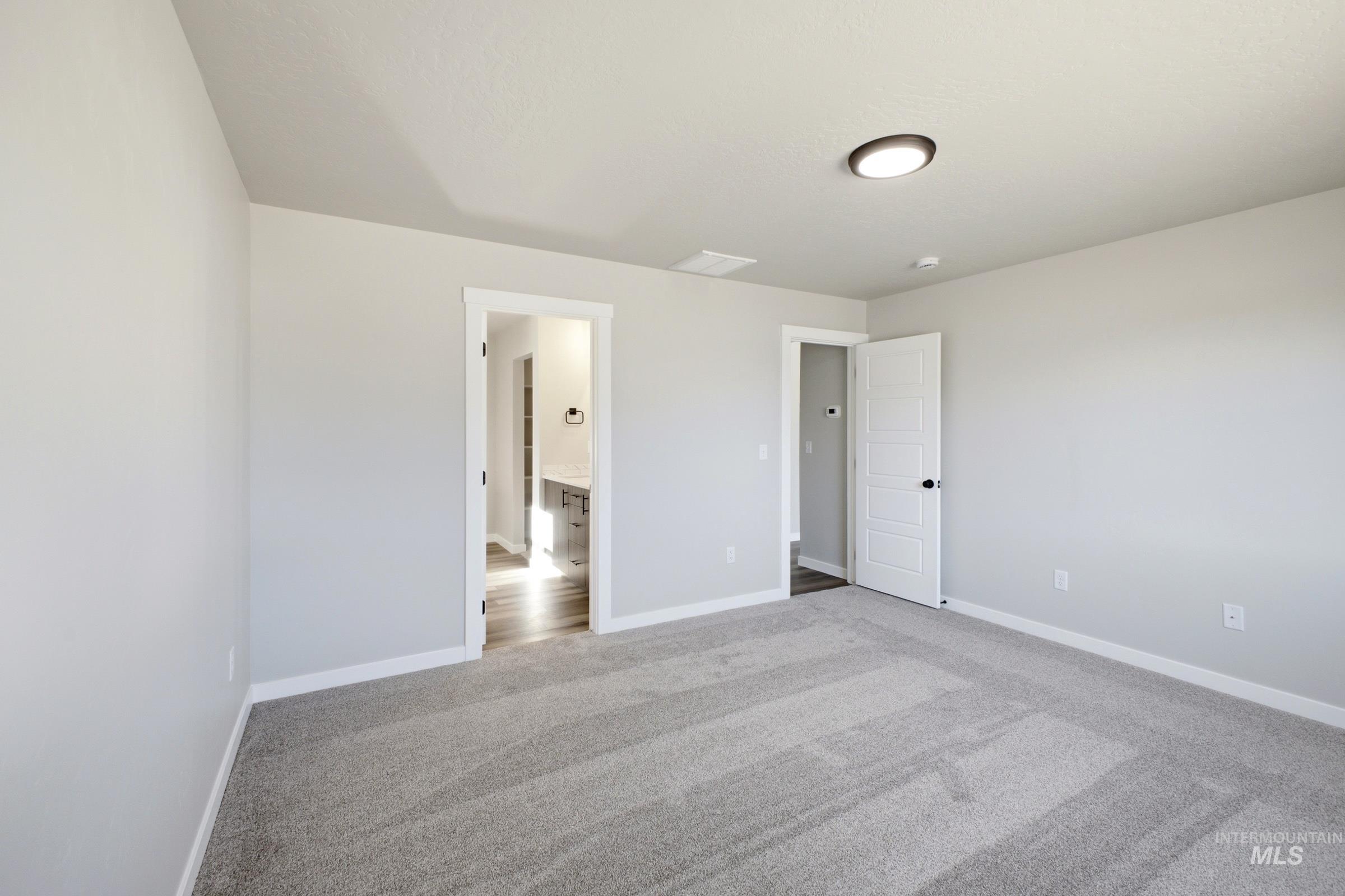 2520 W Tar Sands Dr Property Photo 18