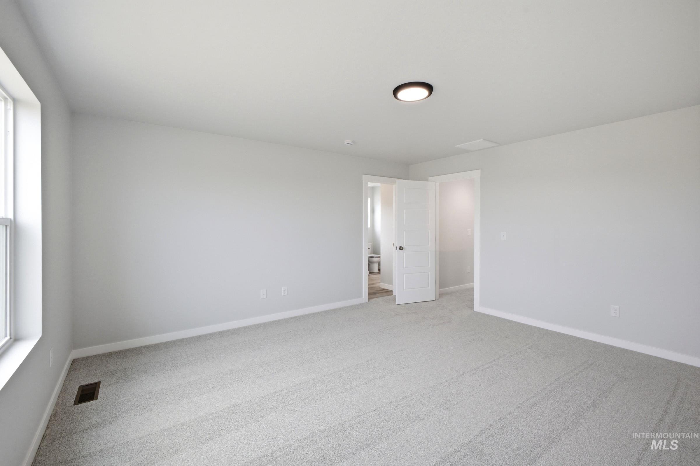 1268 N Coltsfoot Ave Property Photo 23