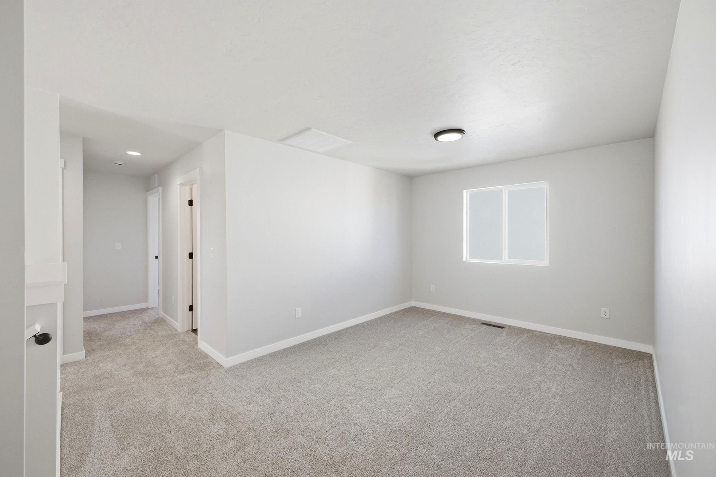 2559 W Tar Sands Dr Property Photo 13