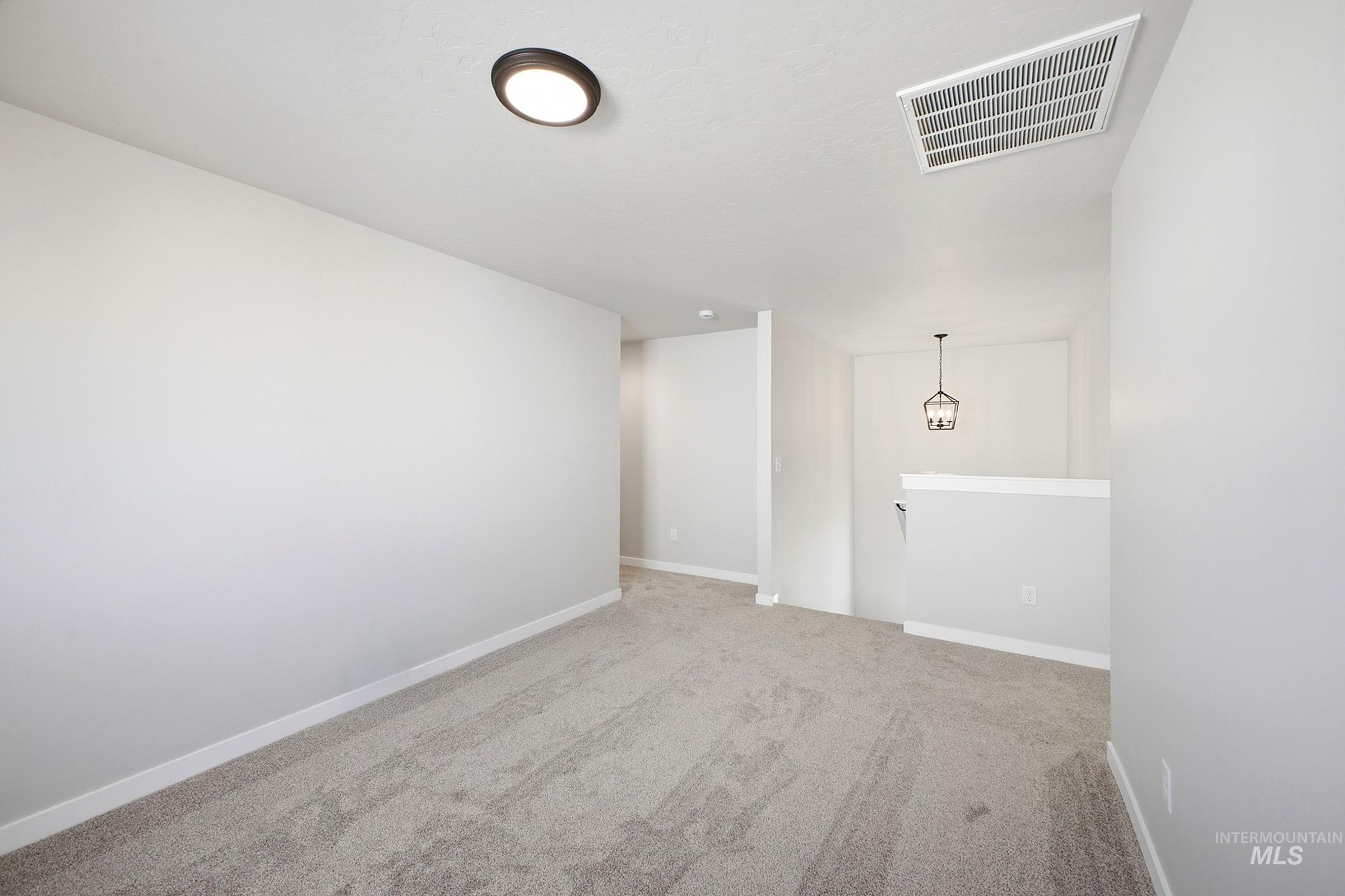 2559 W Tar Sands Dr Property Photo 14