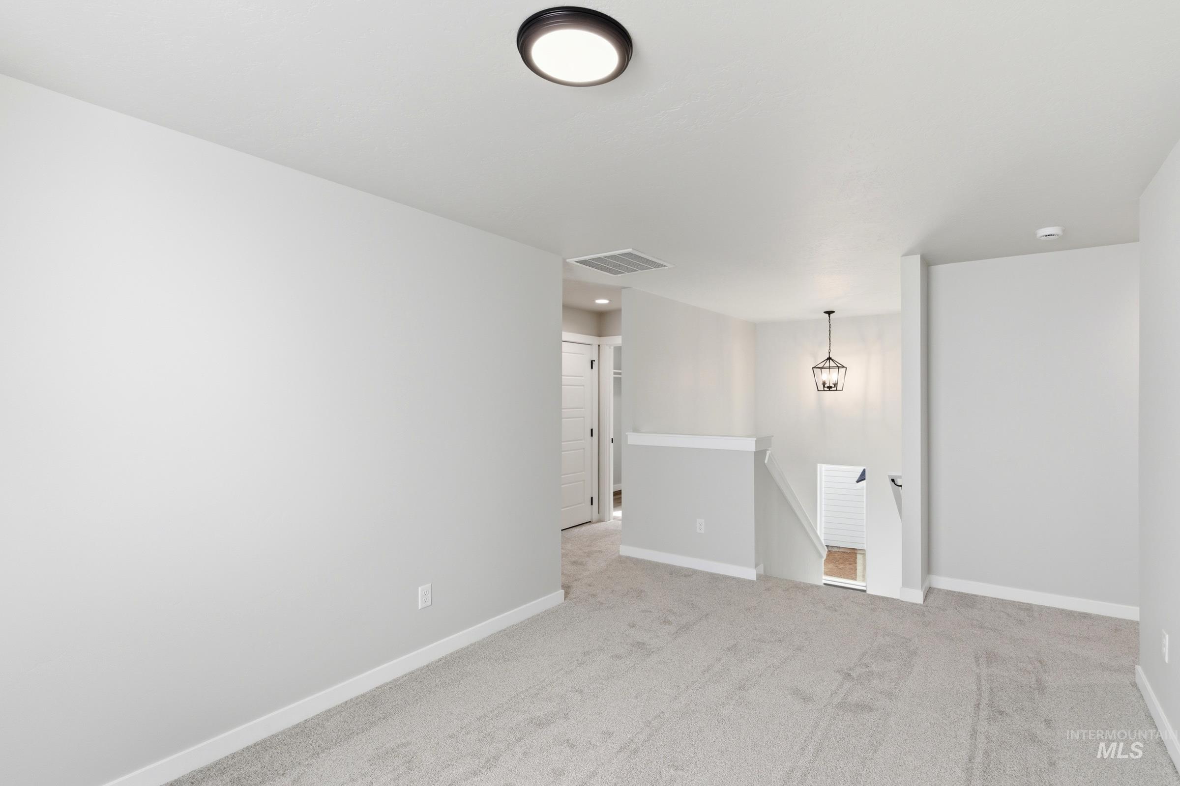 2559 W Tar Sands Dr Property Photo 17