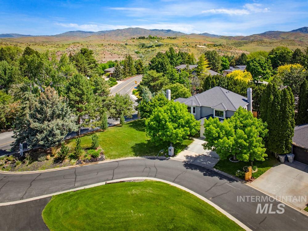 1865 E Sendero Ln Property Photo 1