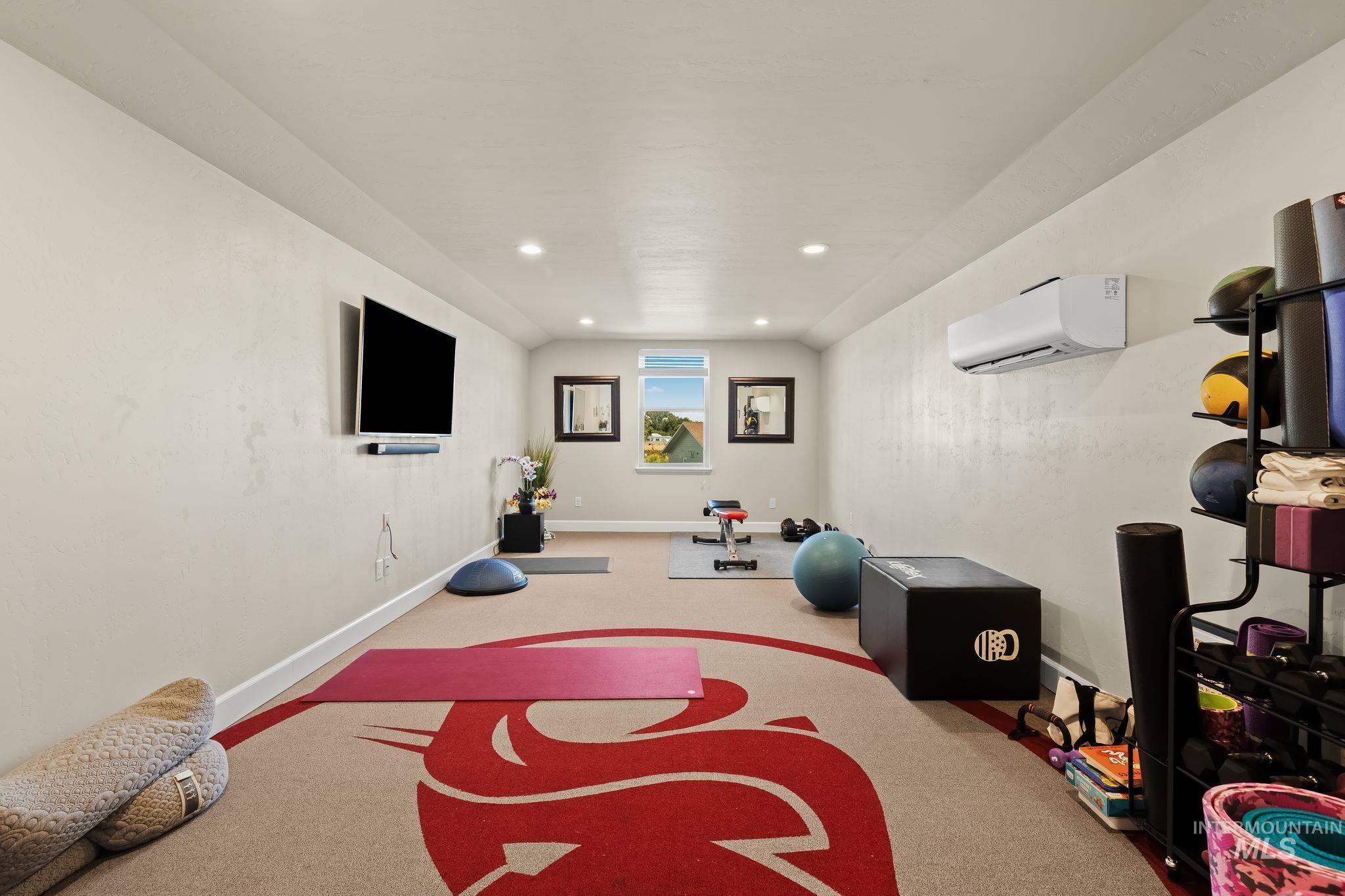2501 Westridge Court Property Photo 25