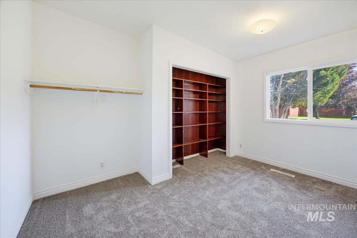 1803 S 10th Ave Property Photo 38