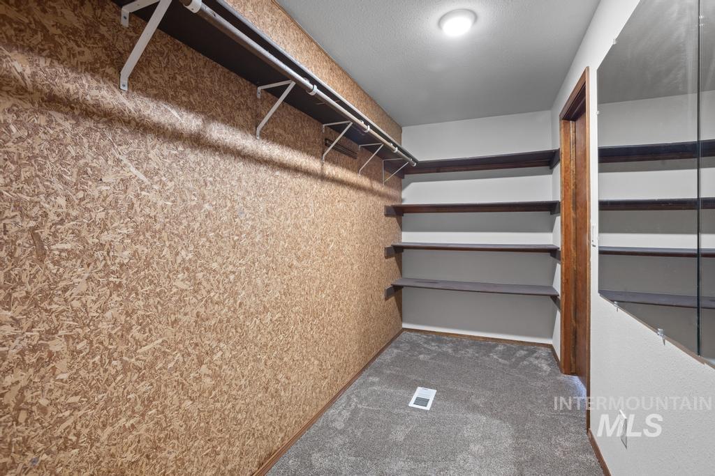 2424 S Odle Property Photo 35