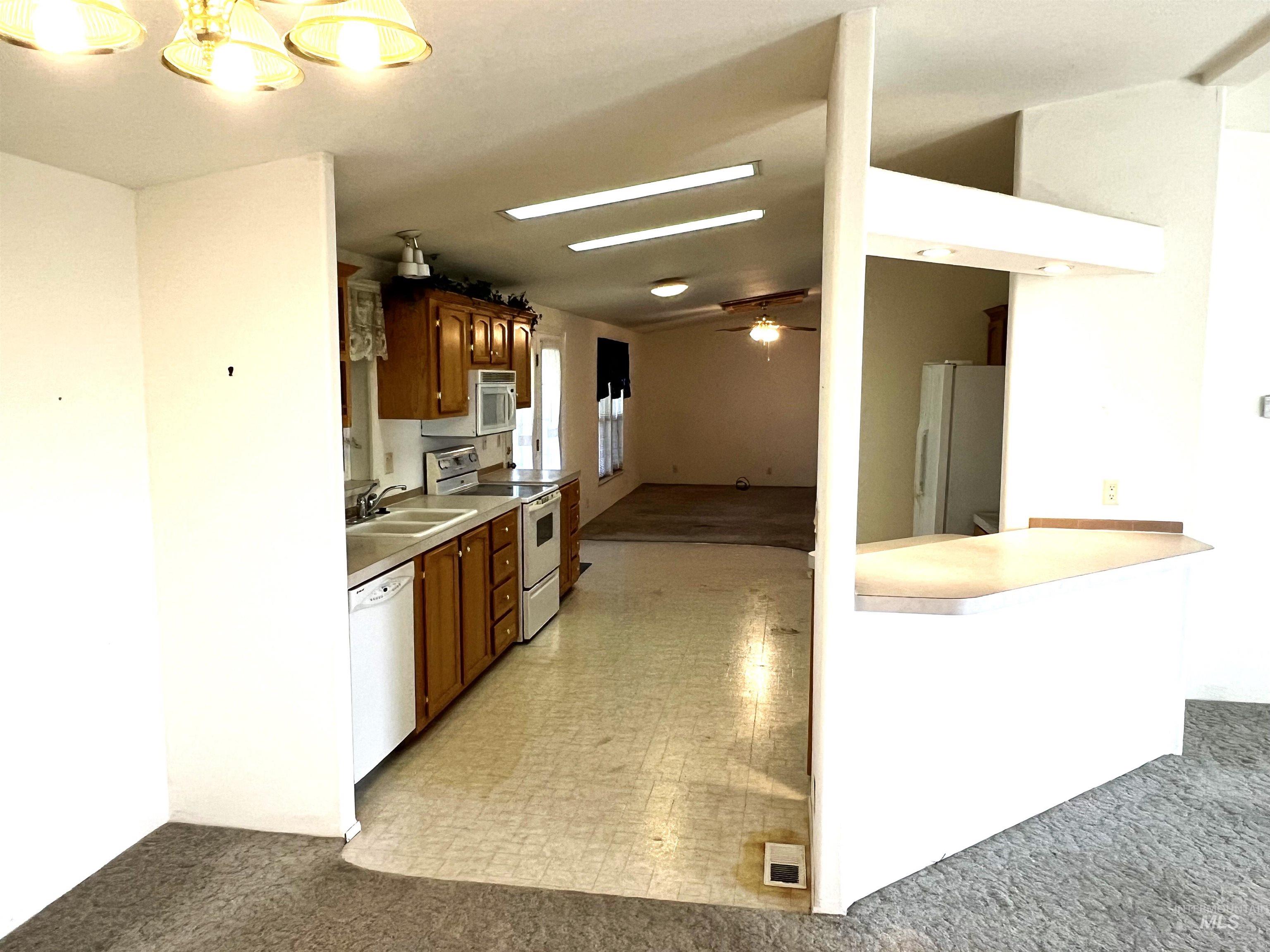 468 E 200 South Property Photo 19