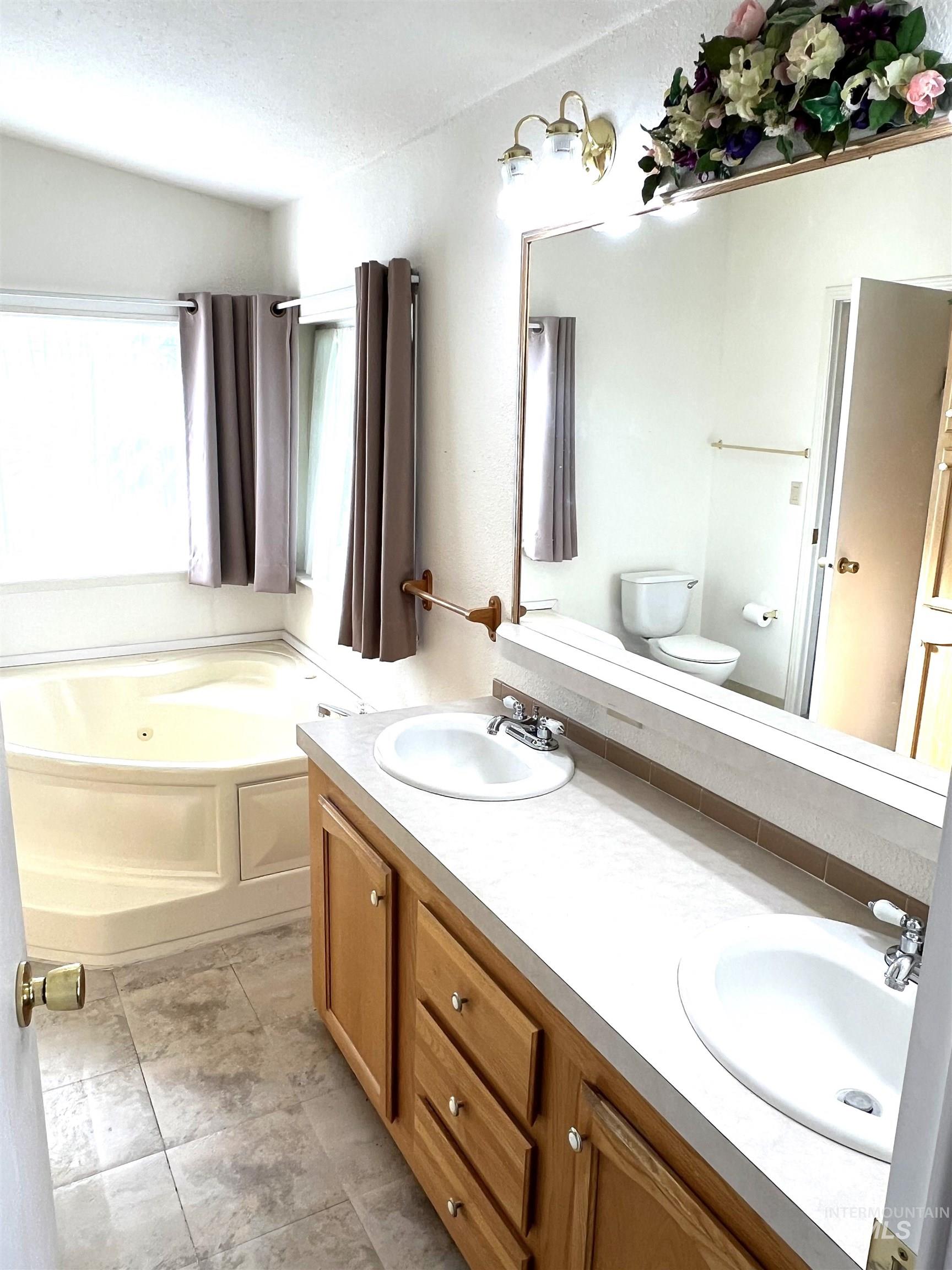 468 E 200 South Property Photo 29