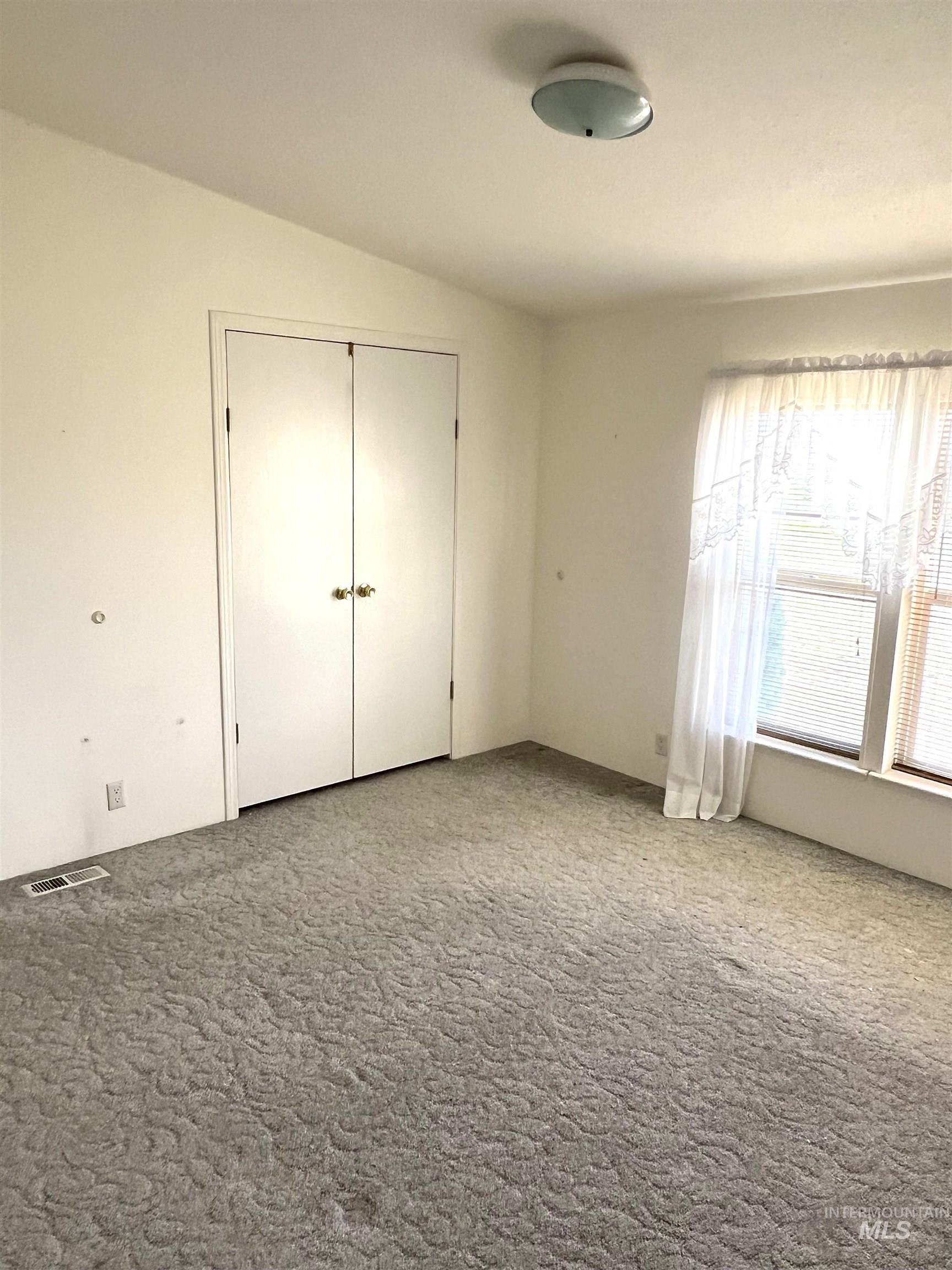 468 E 200 South Property Photo 32