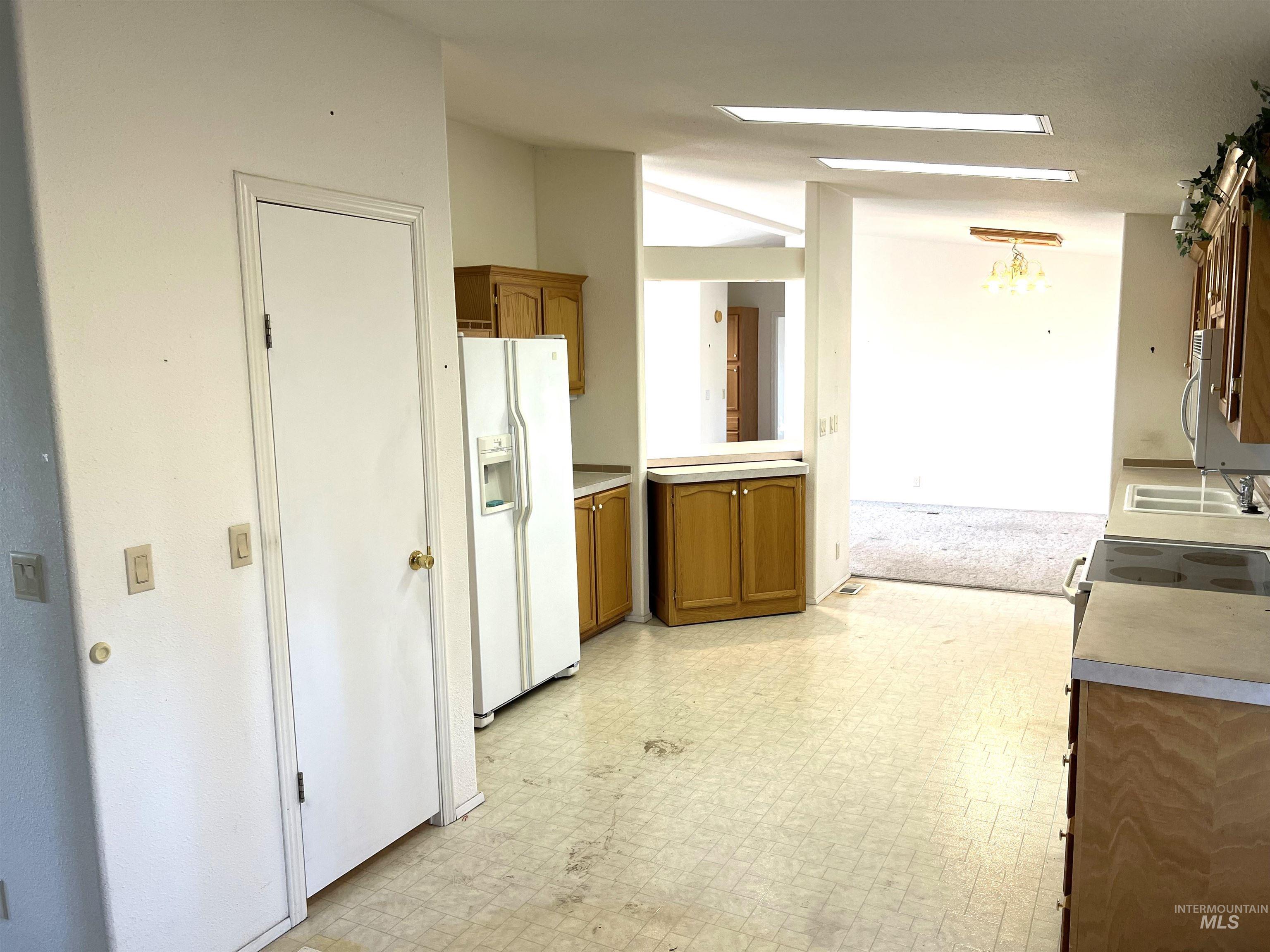 468 E 200 South Property Photo 40