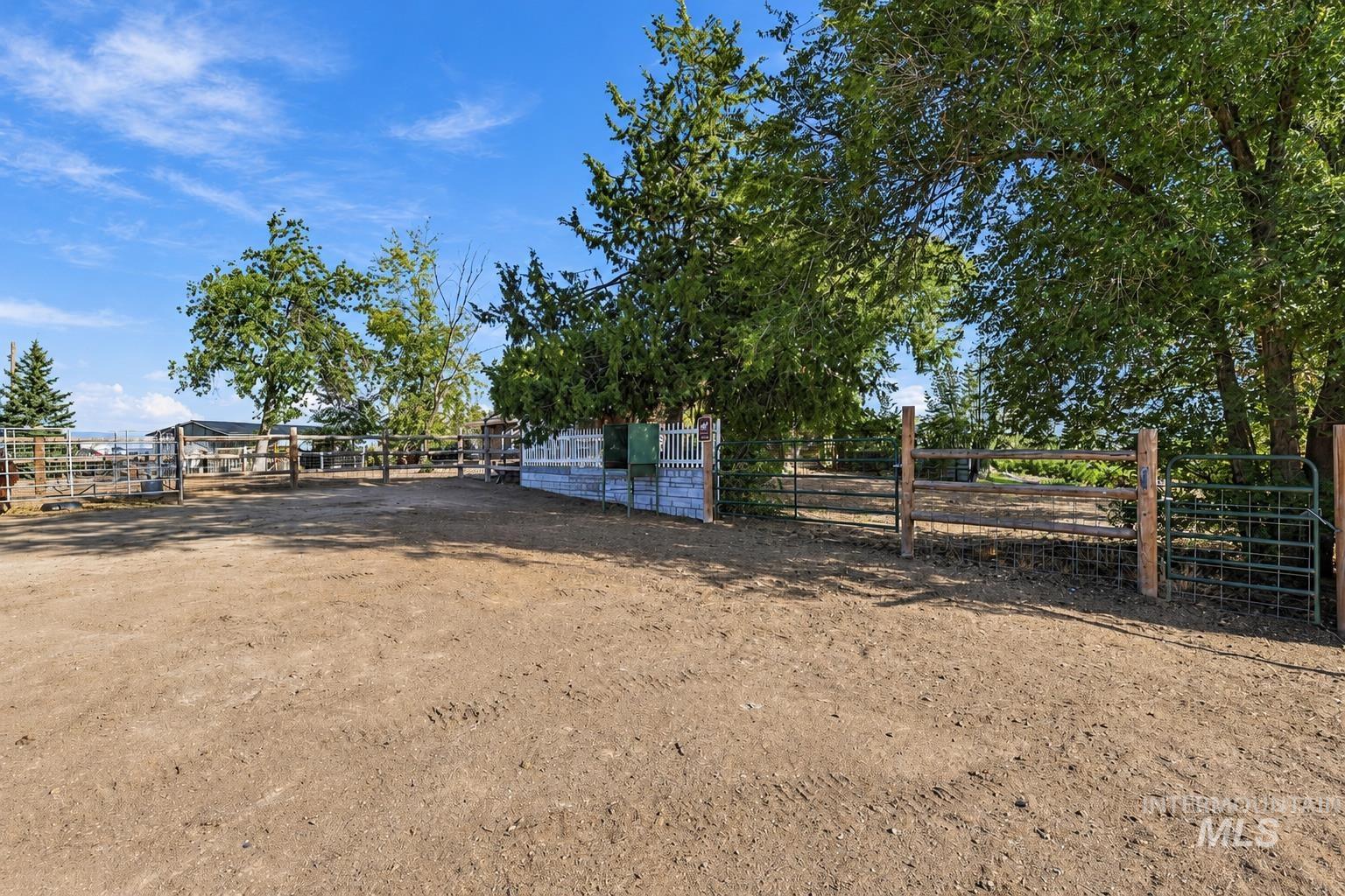 9510 Galloway Road Property Photo 32