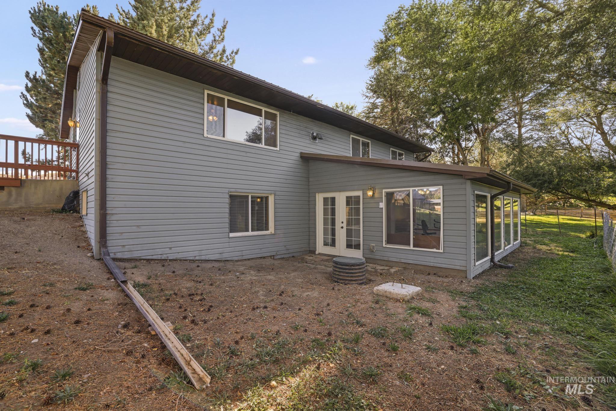4796 River Rd Property Photo 5