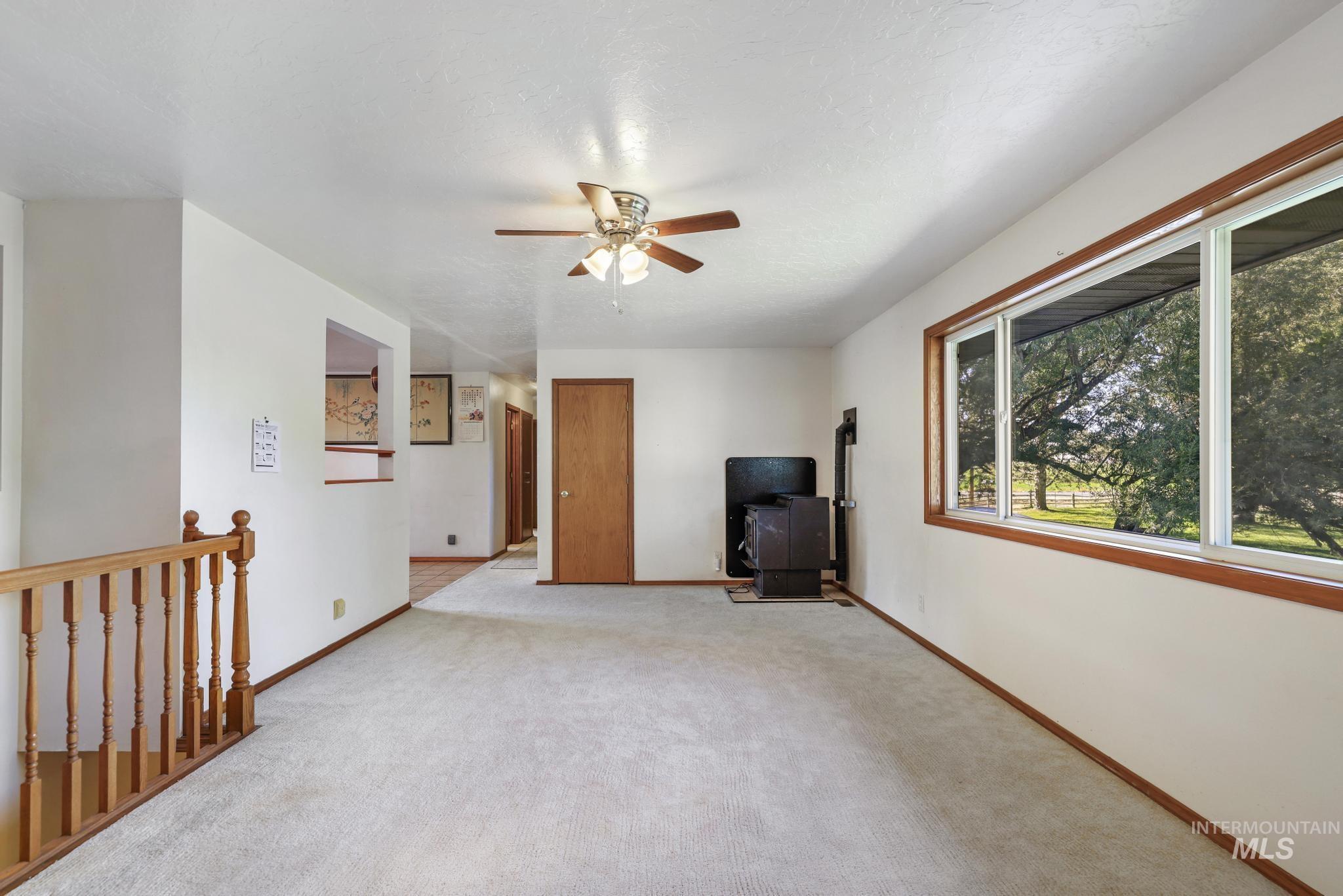4796 River Rd Property Photo 8