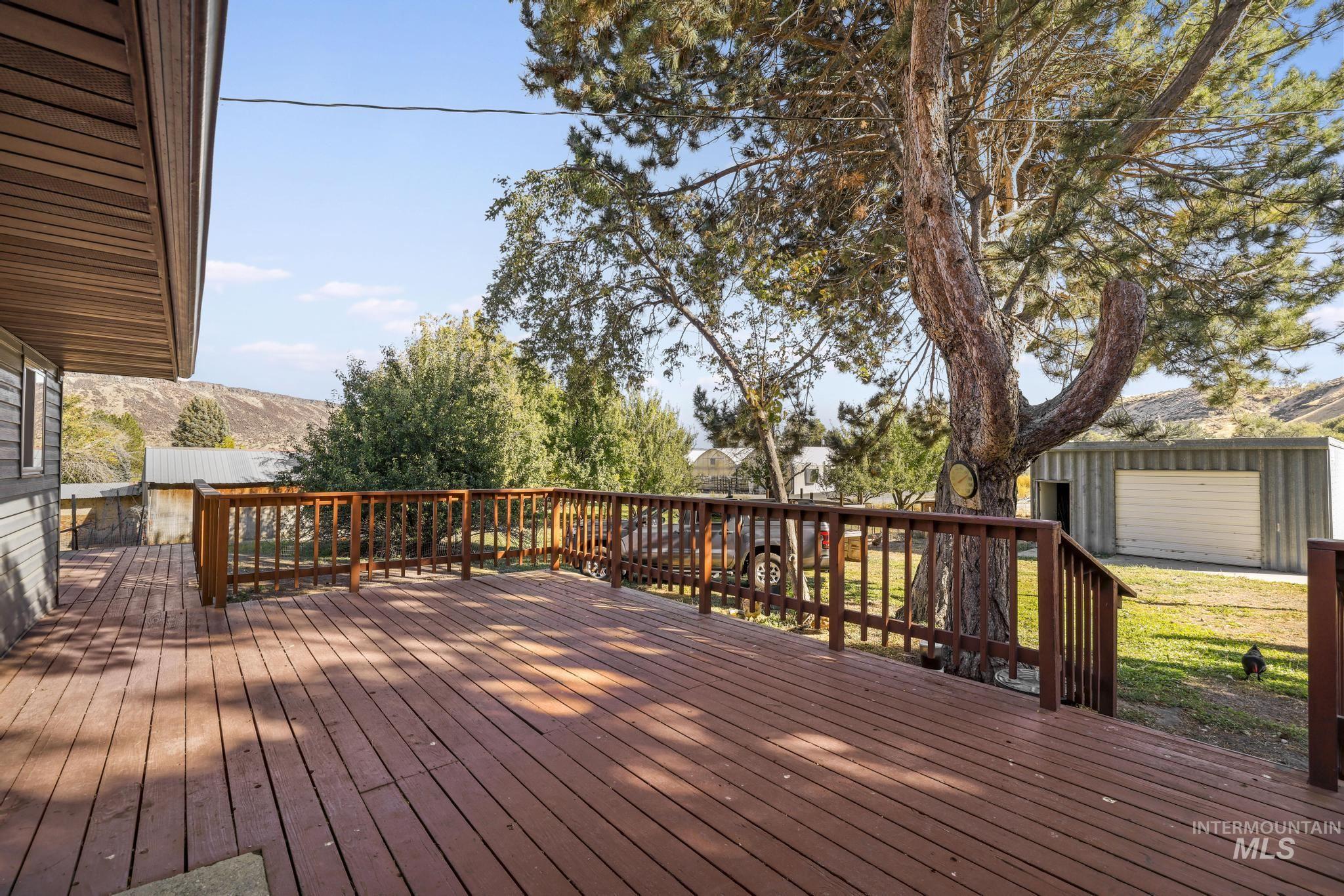 4796 River Rd Property Photo 31