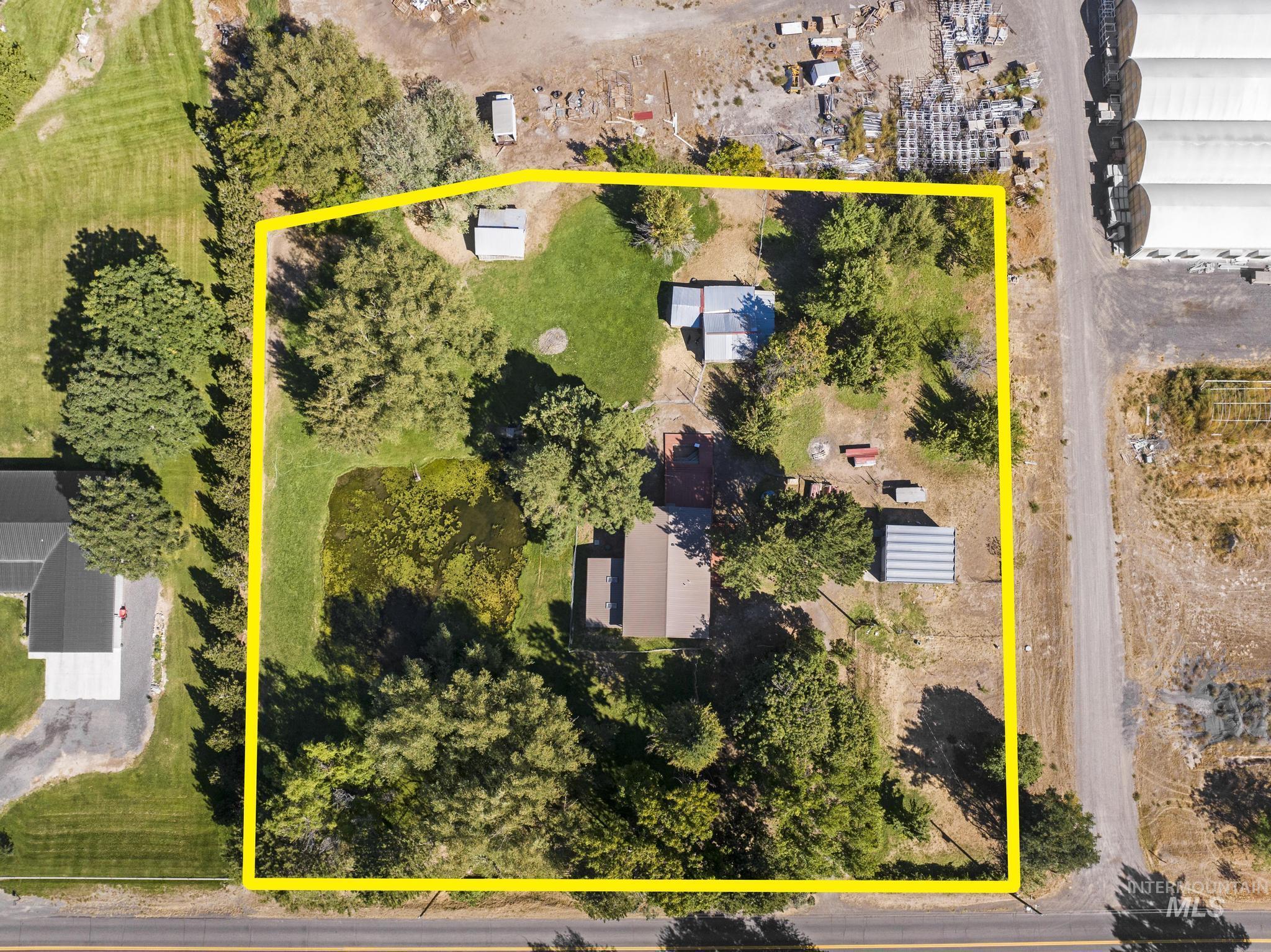 4796 River Rd Property Photo 40