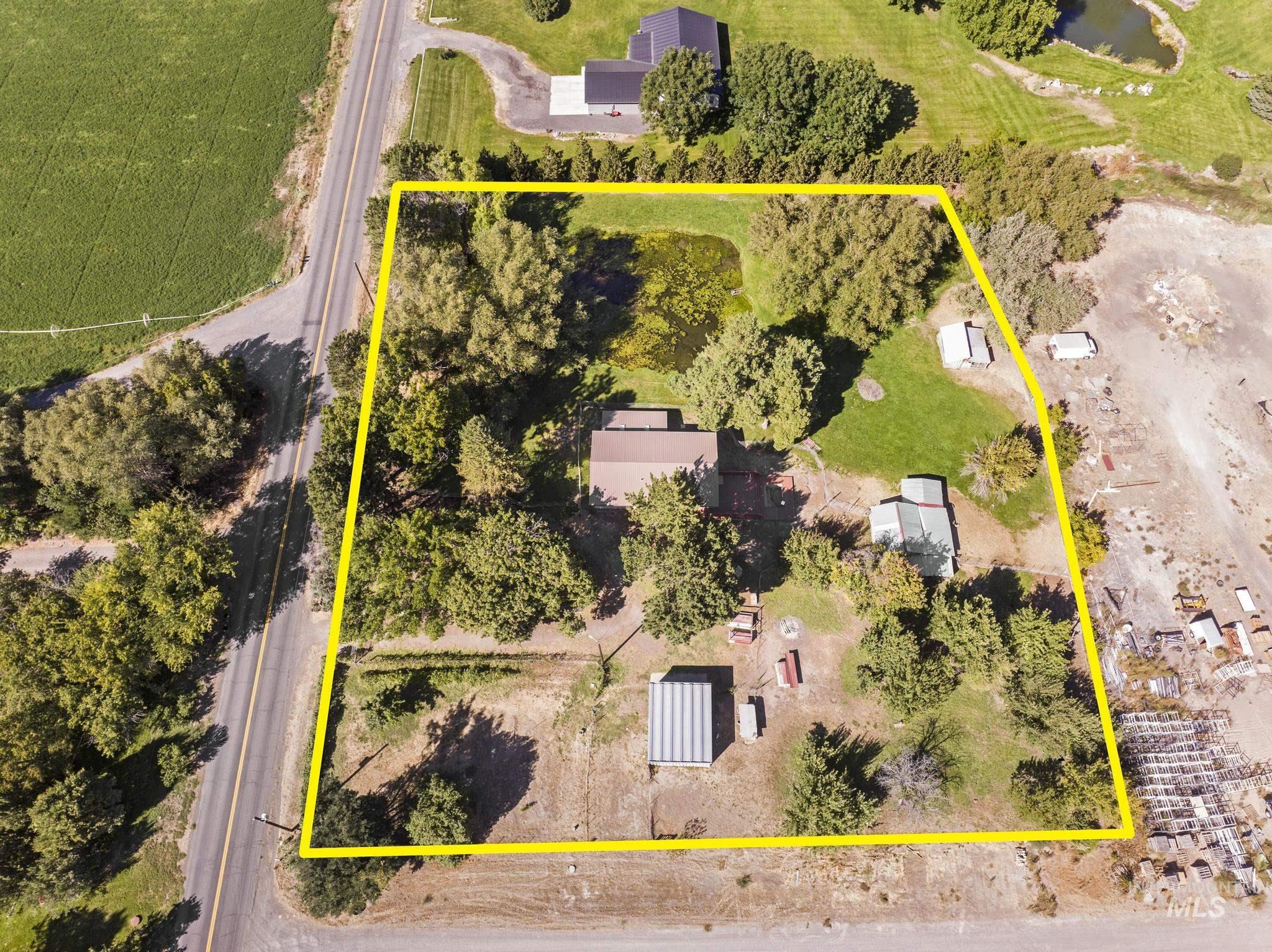 4796 River Rd Property Photo 42