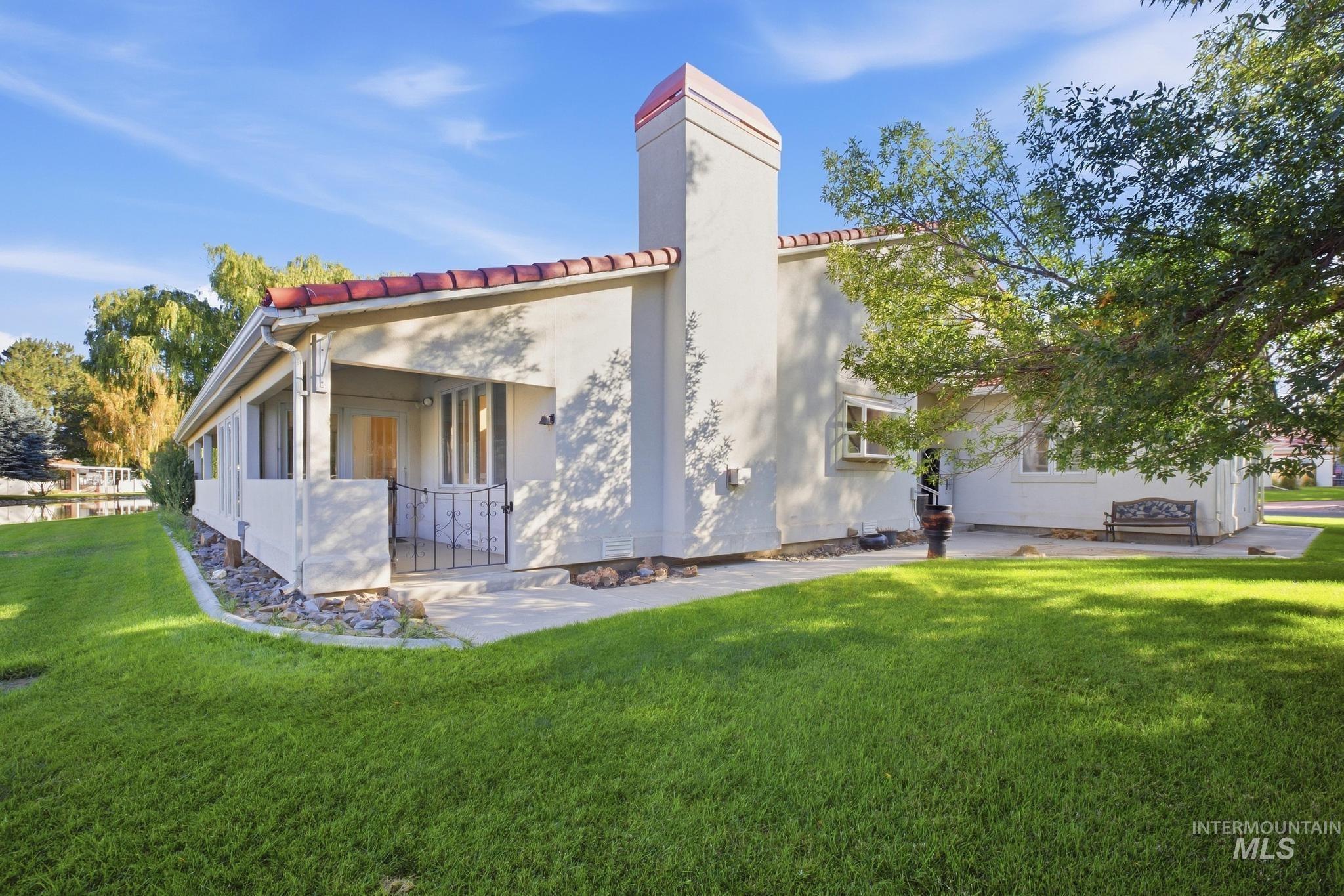 132 Los Lagos Property Photo 44