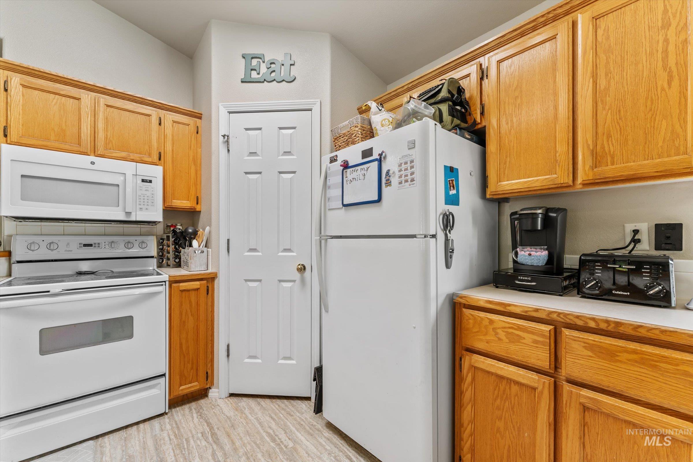 4213 E Lanager Ct. Property Photo 14