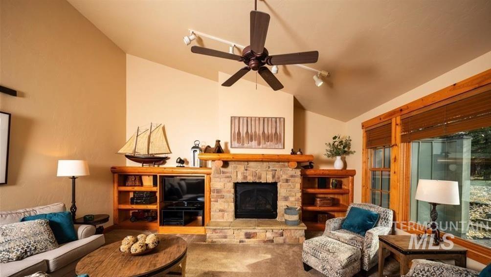 1329 Hearthstone Property Photo 5