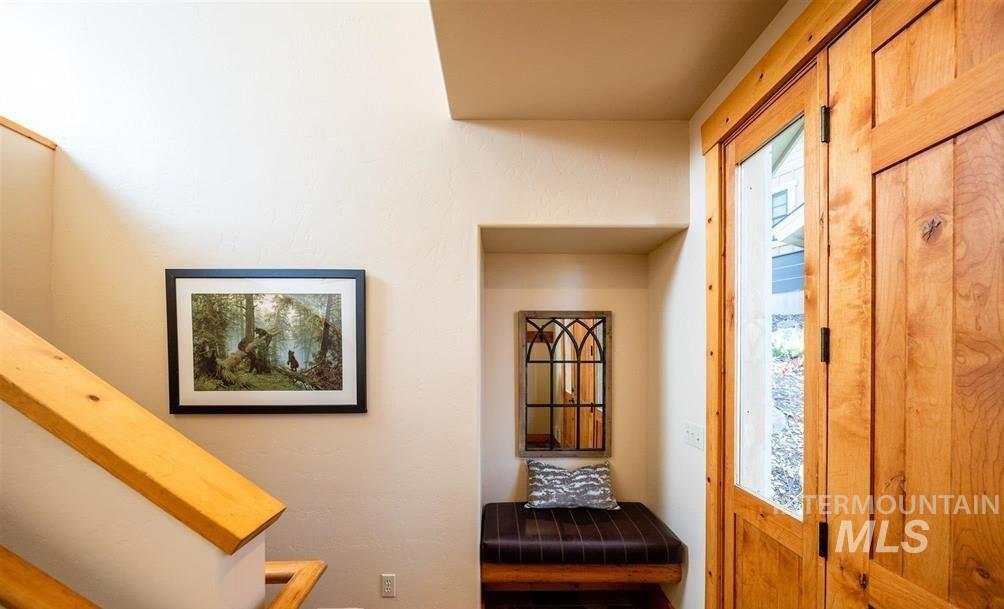 1329 Hearthstone Property Photo 9