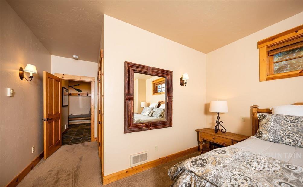 1329 Hearthstone Property Photo 11