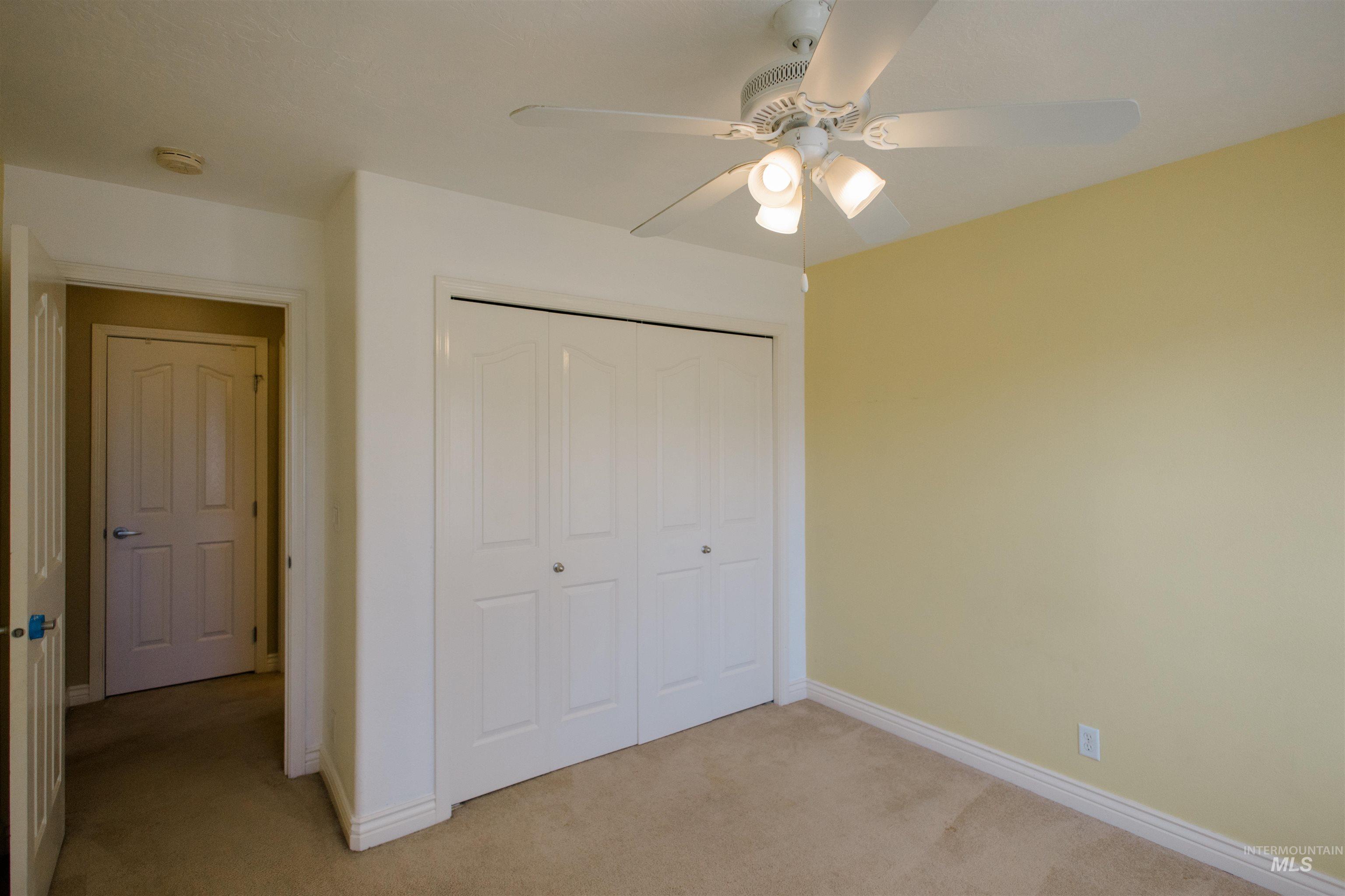 166 Ne Windy Street Property Photo 8