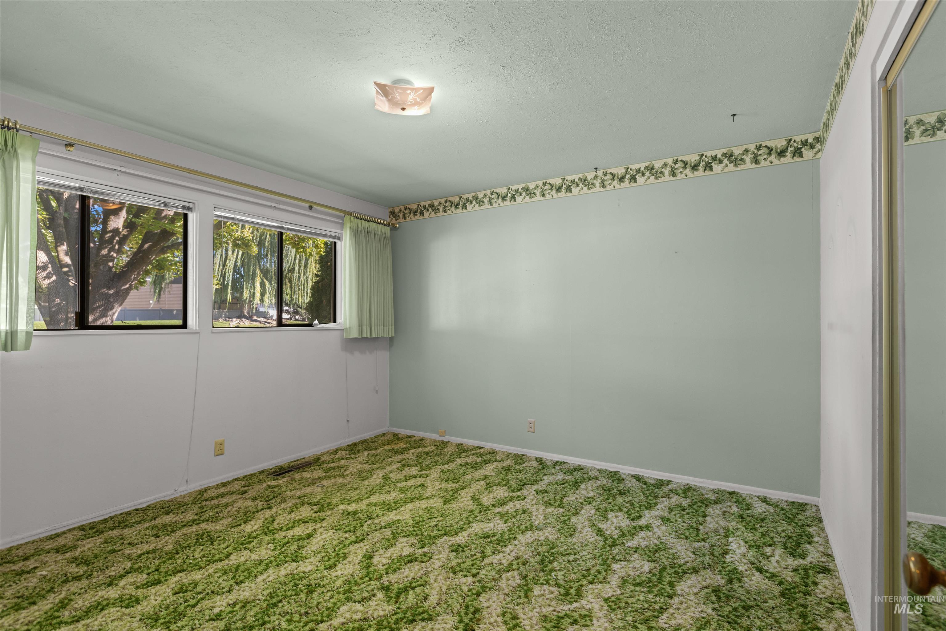2724 Airport Ave Property Photo 23