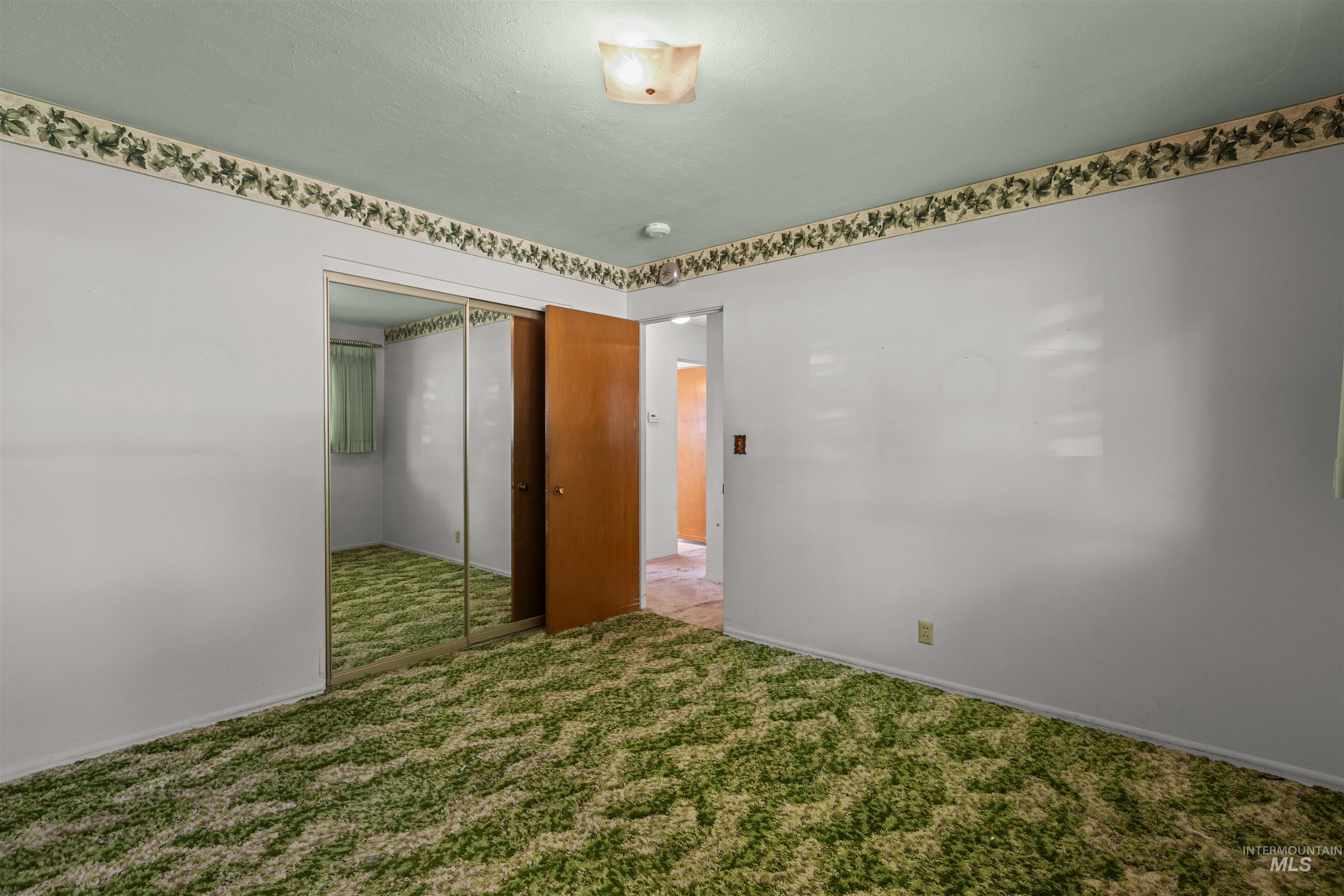 2724 Airport Ave Property Photo 24