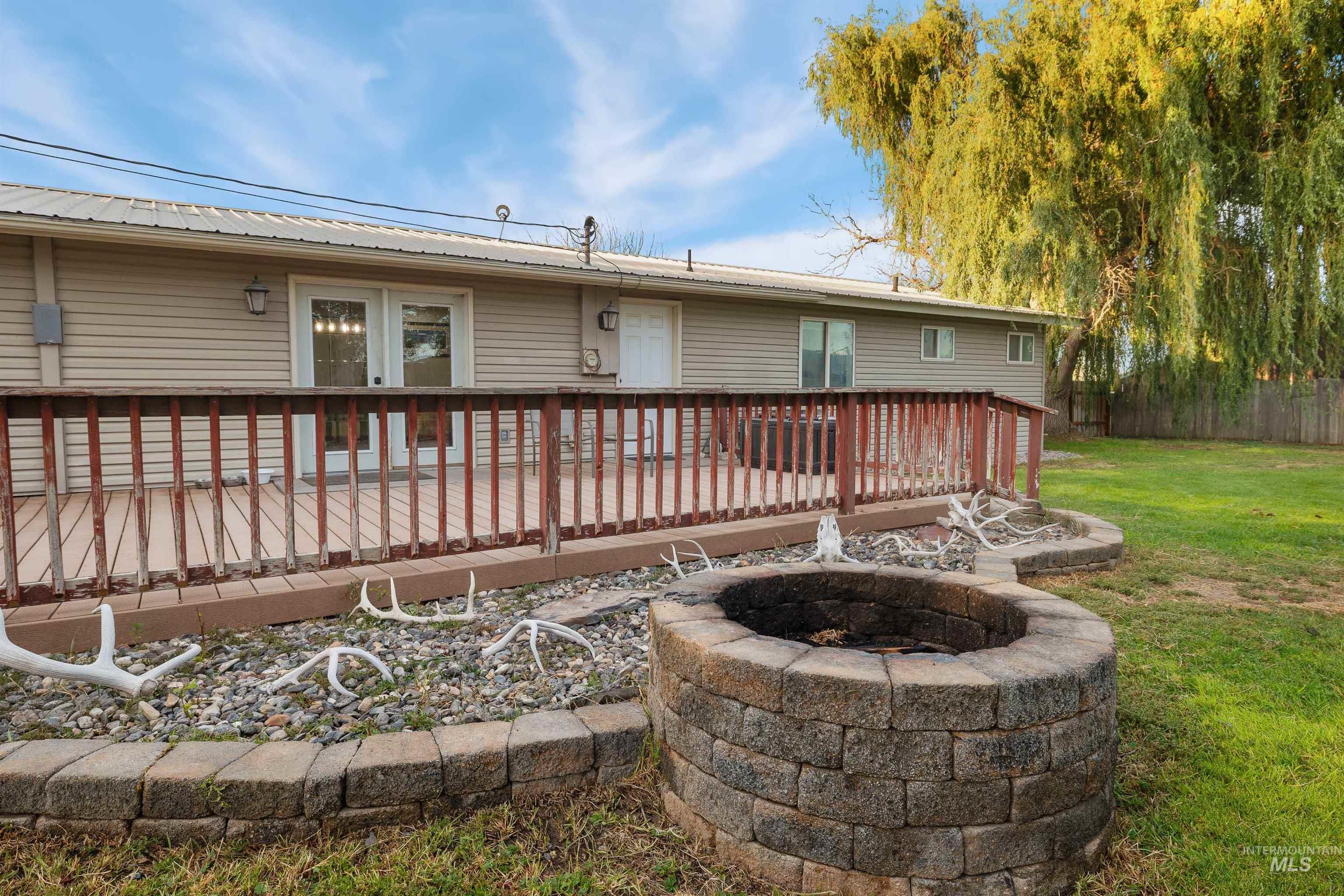 2681 E 3700 N Property Photo 17