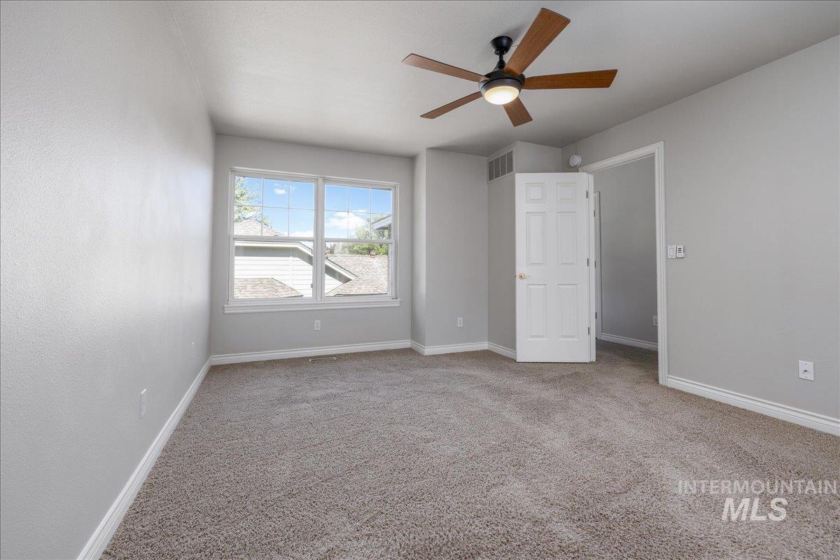 366 E Brookhollow Dr Property Photo 23