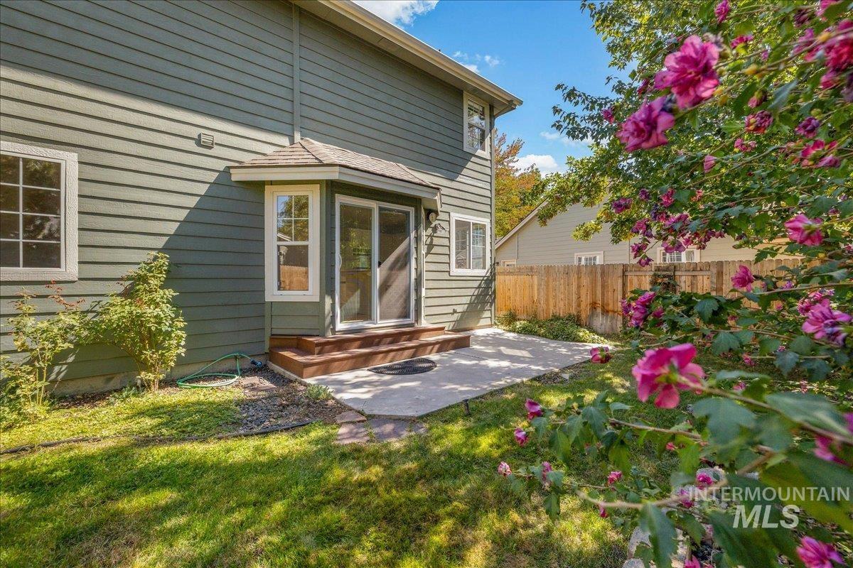 366 E Brookhollow Dr Property Photo 36