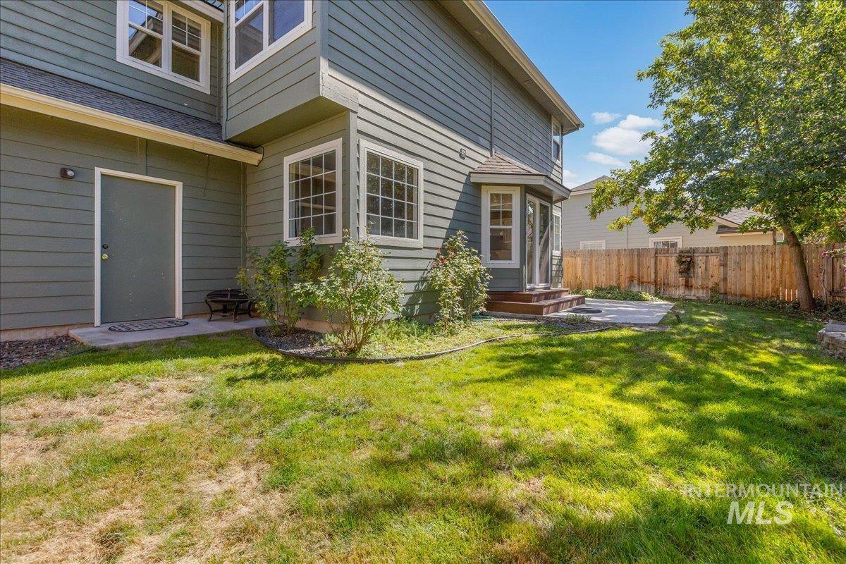 366 E Brookhollow Dr Property Photo 37