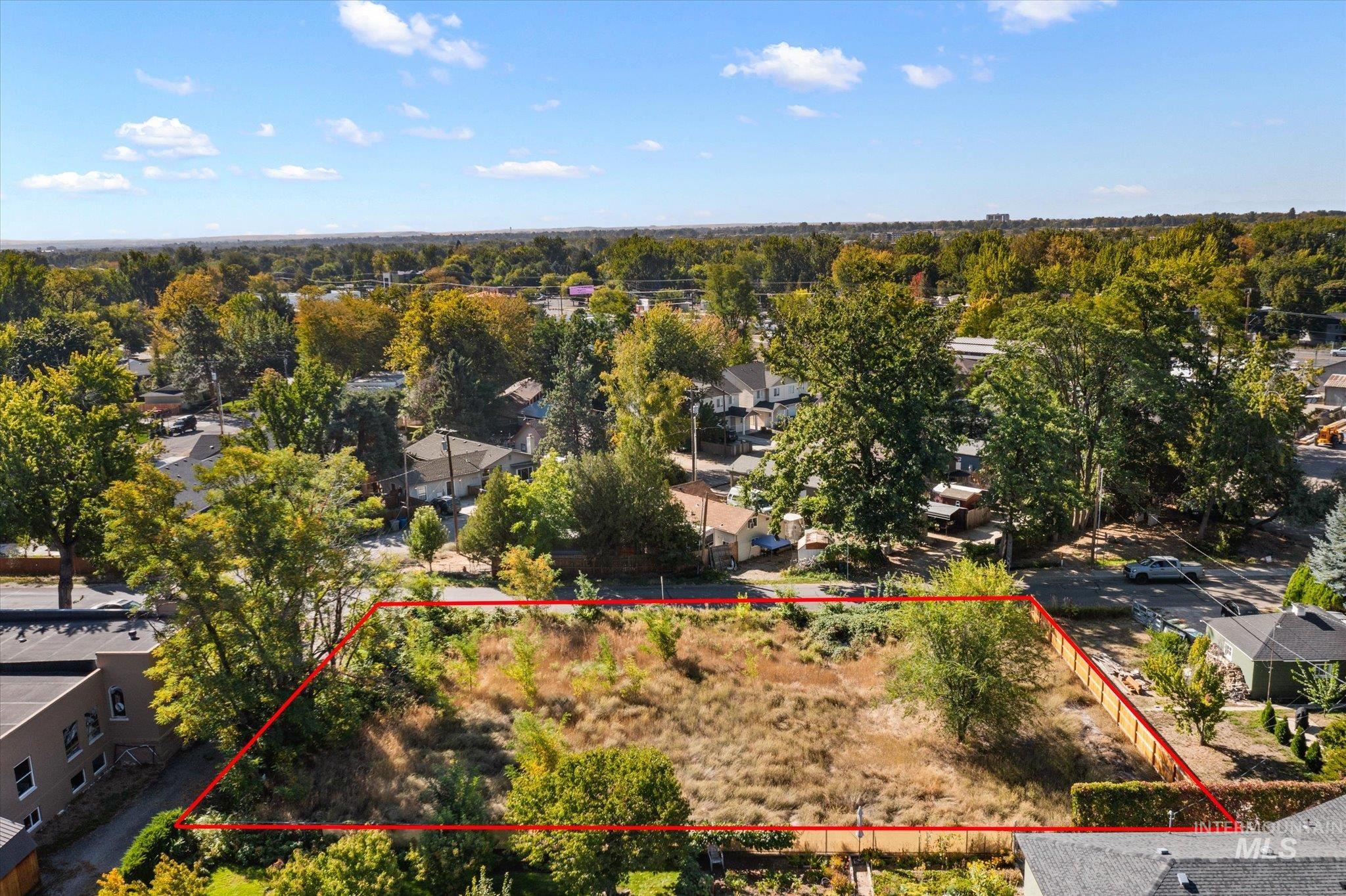 4432 W Taft Property Photo 3