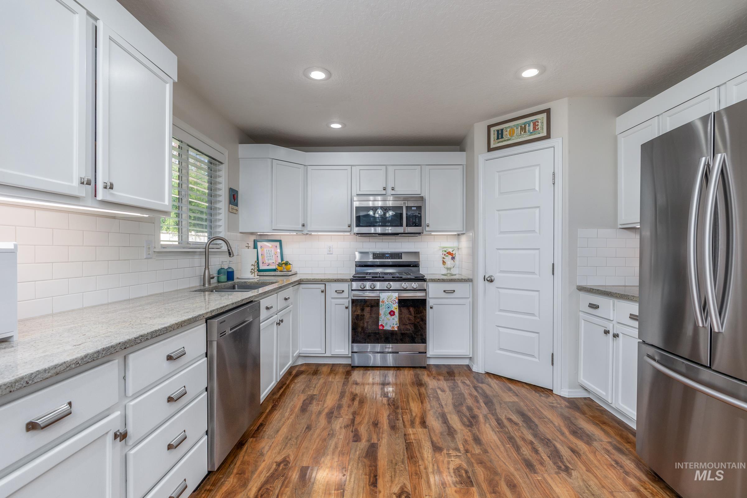 9727 W Geronimo Court Property Photo 6