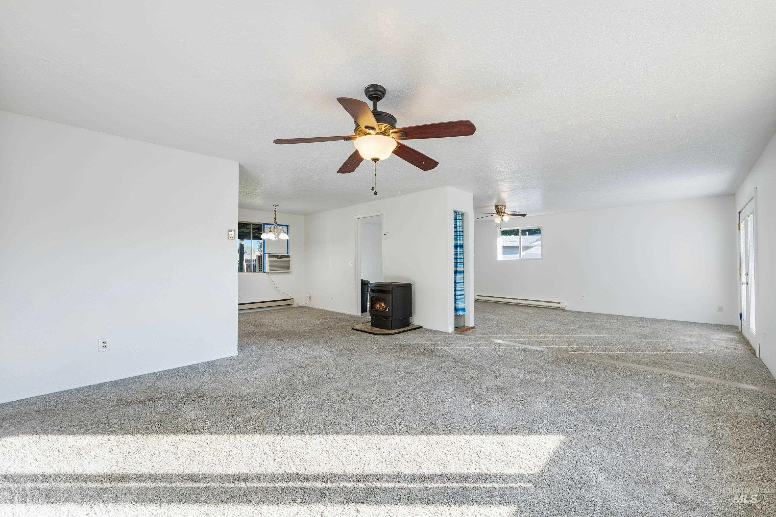 312 Carol Pl Property Photo 13