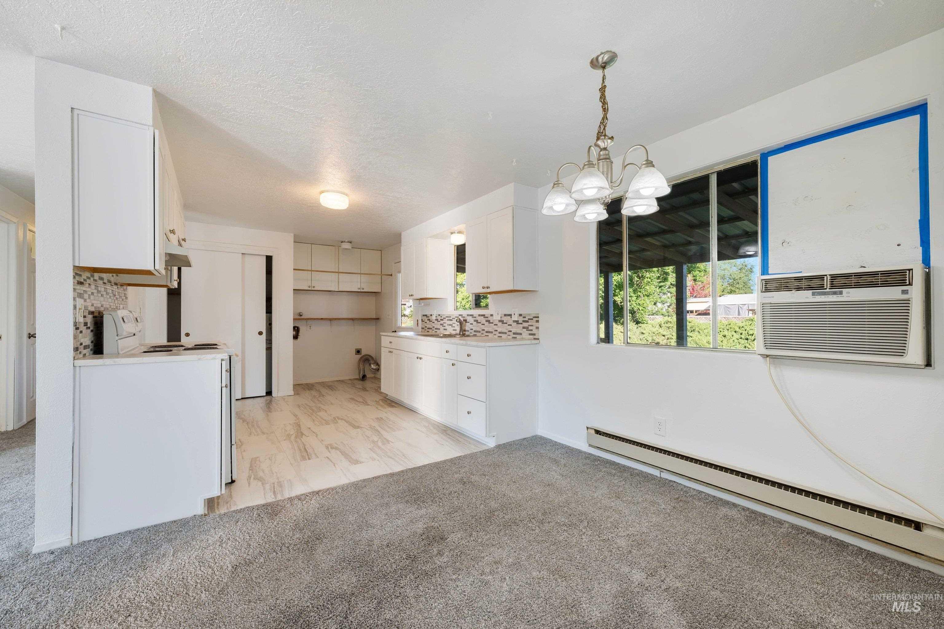 312 Carol Pl Property Photo 19