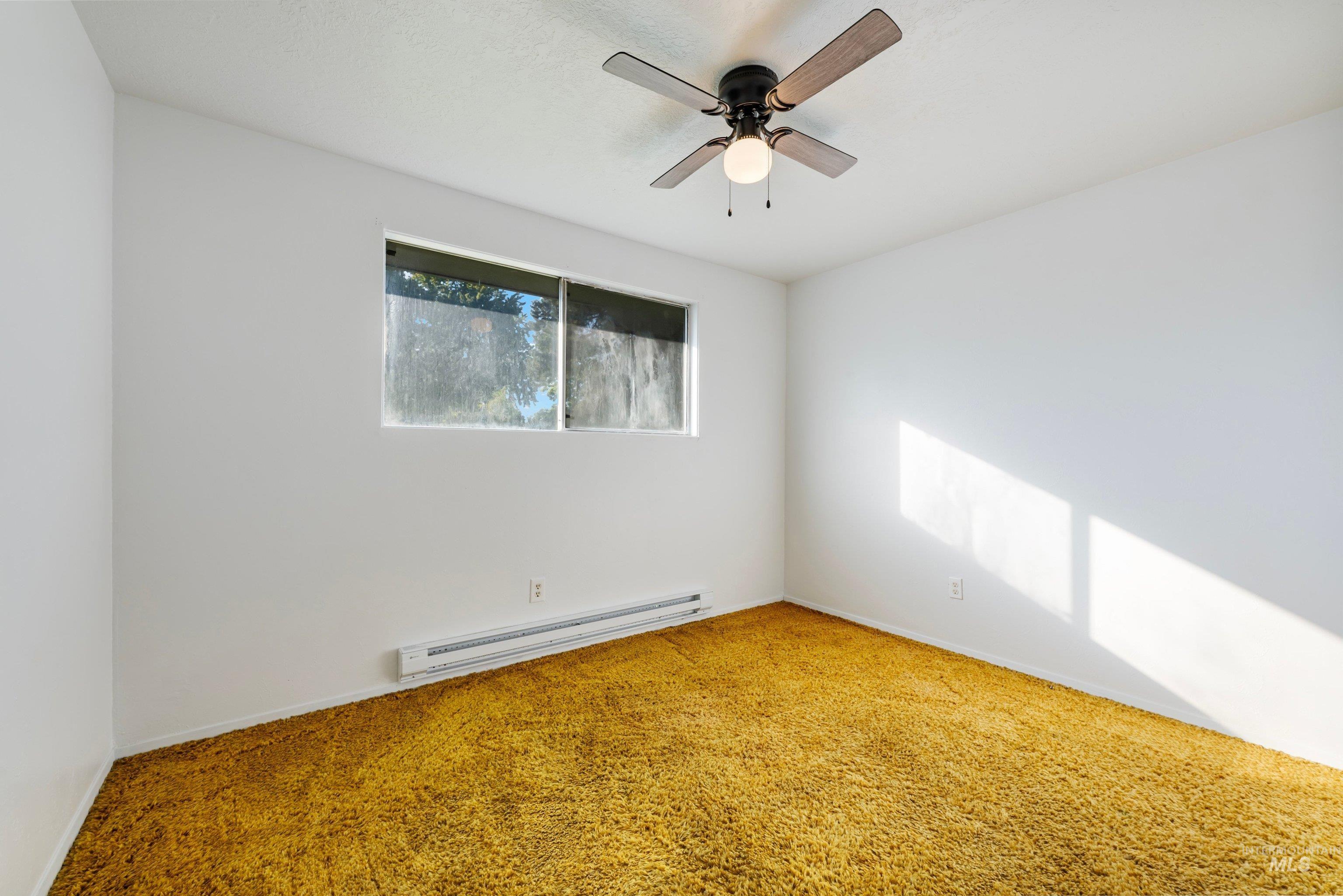 312 Carol Pl Property Photo 26