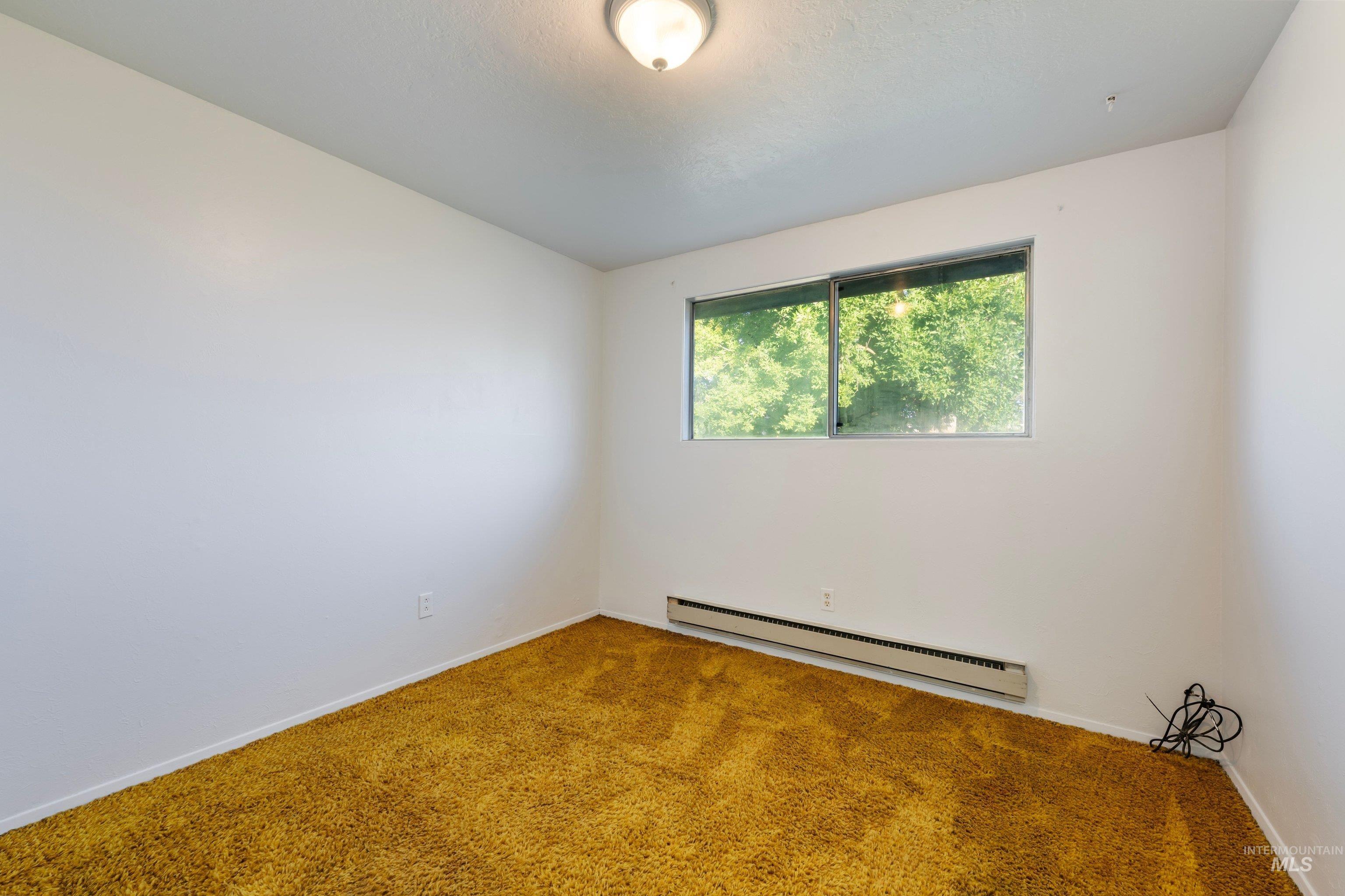312 Carol Pl Property Photo 32