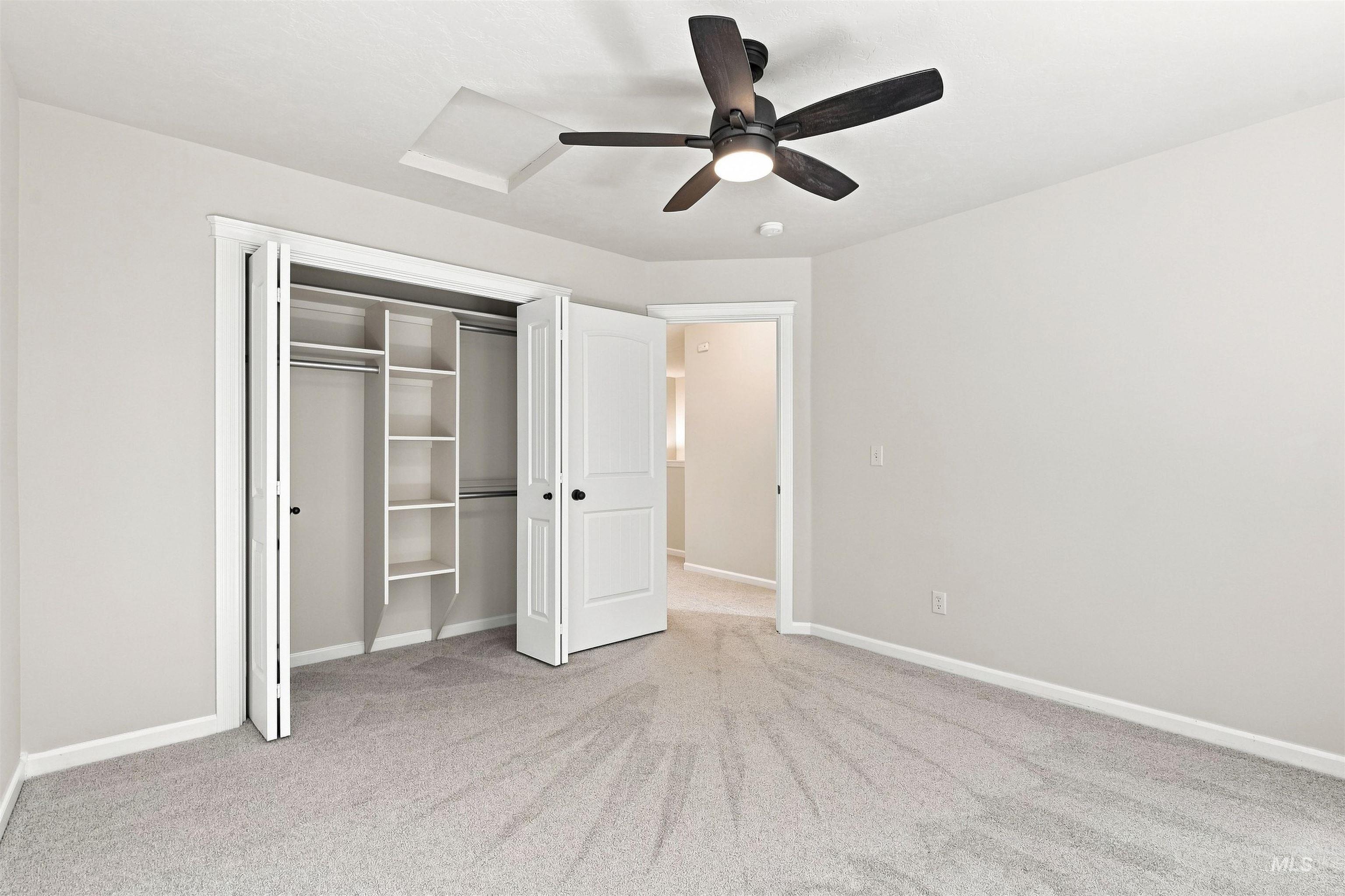 663 N Shadowfox Pl Property Photo 36