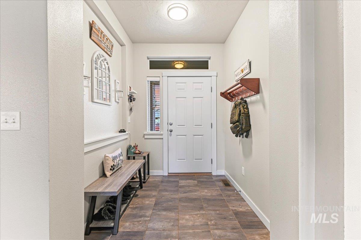 651 W Allspice Street Property Photo 5