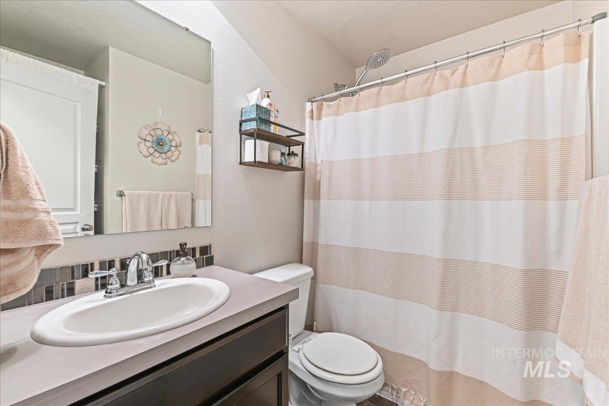 651 W Allspice Street Property Photo 28