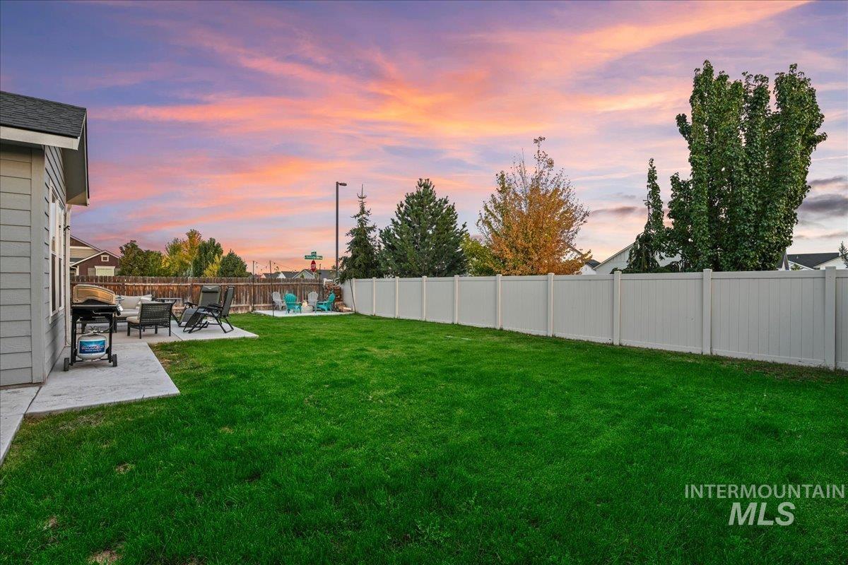651 W Allspice Street Property Photo 40