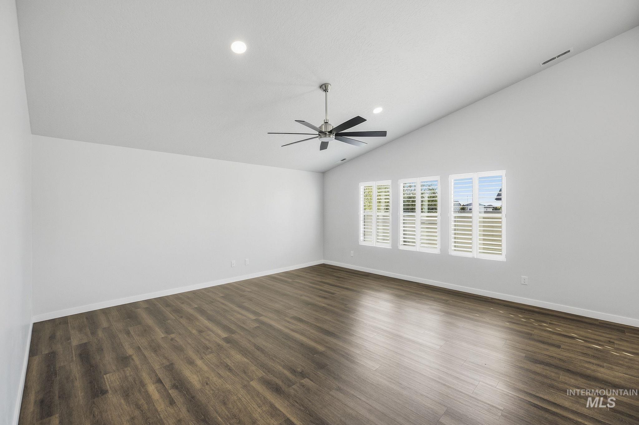 2175 W Arya St Property Photo 6