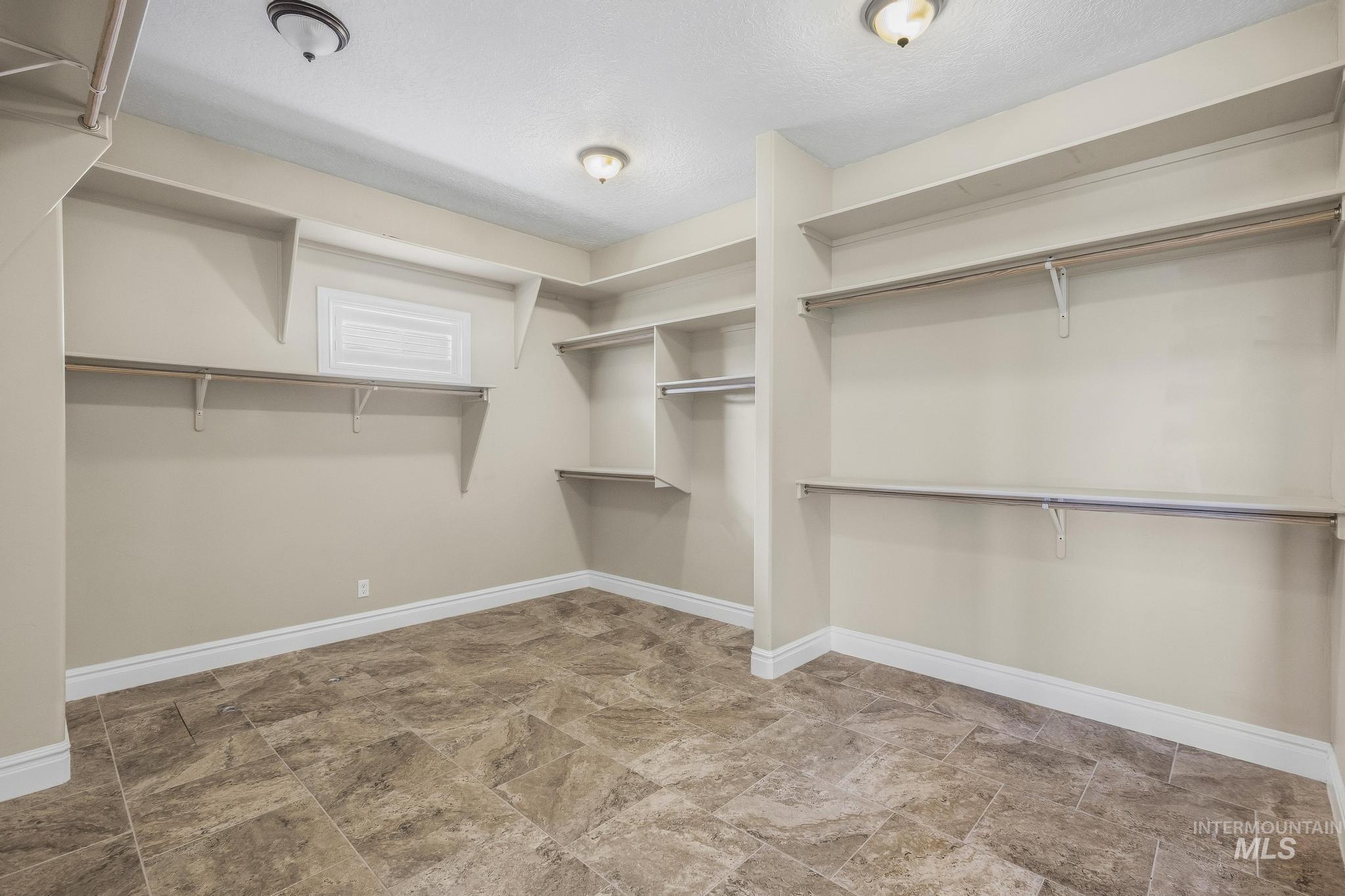14309 Quarry Ridge Dr. Property Photo 26
