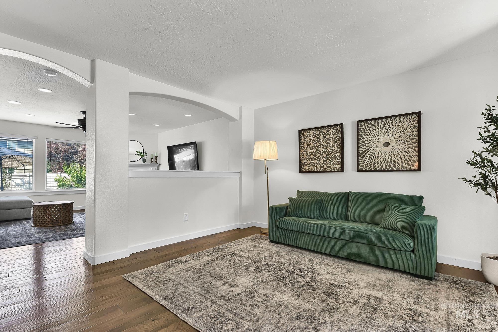 4094 E Arch Dr Property Photo 4