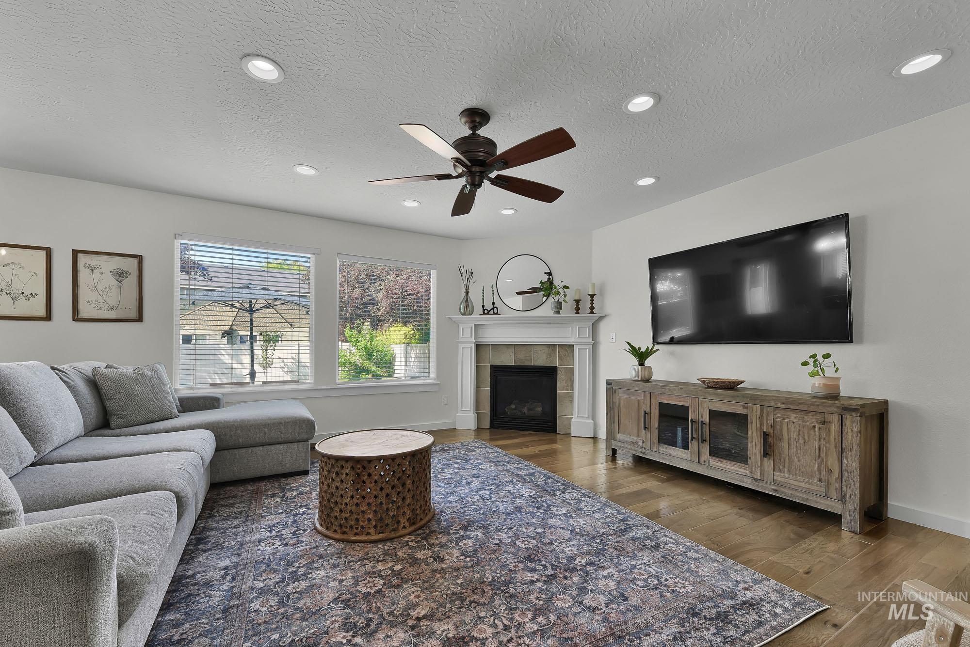 4094 E Arch Dr Property Photo 5