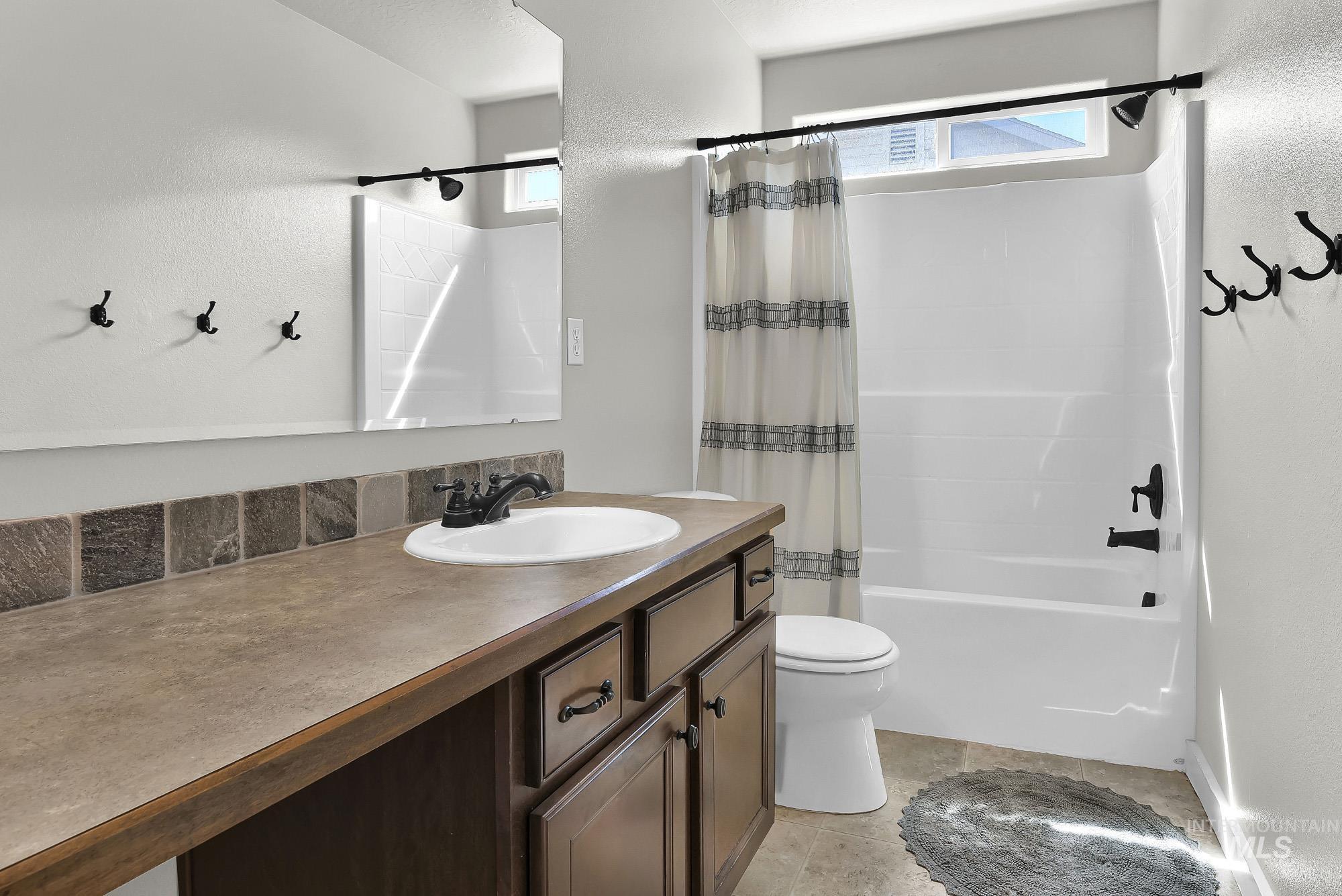4094 E Arch Dr Property Photo 31